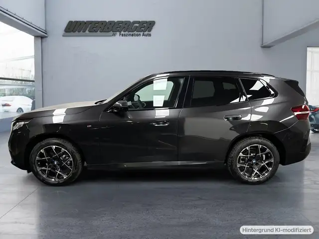 BMW X3 view 3