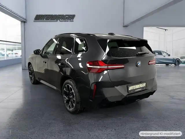 BMW X3 view 4