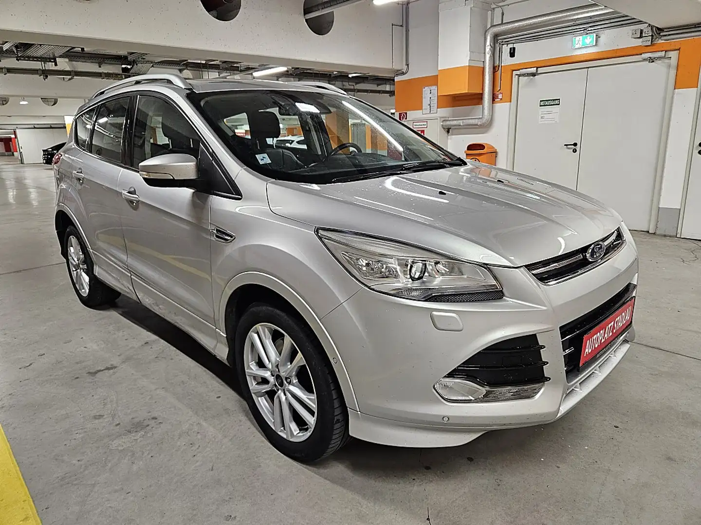 Ford Kuga 2,0 TDCi Titanium S 4x4 Aut. Silber - 2