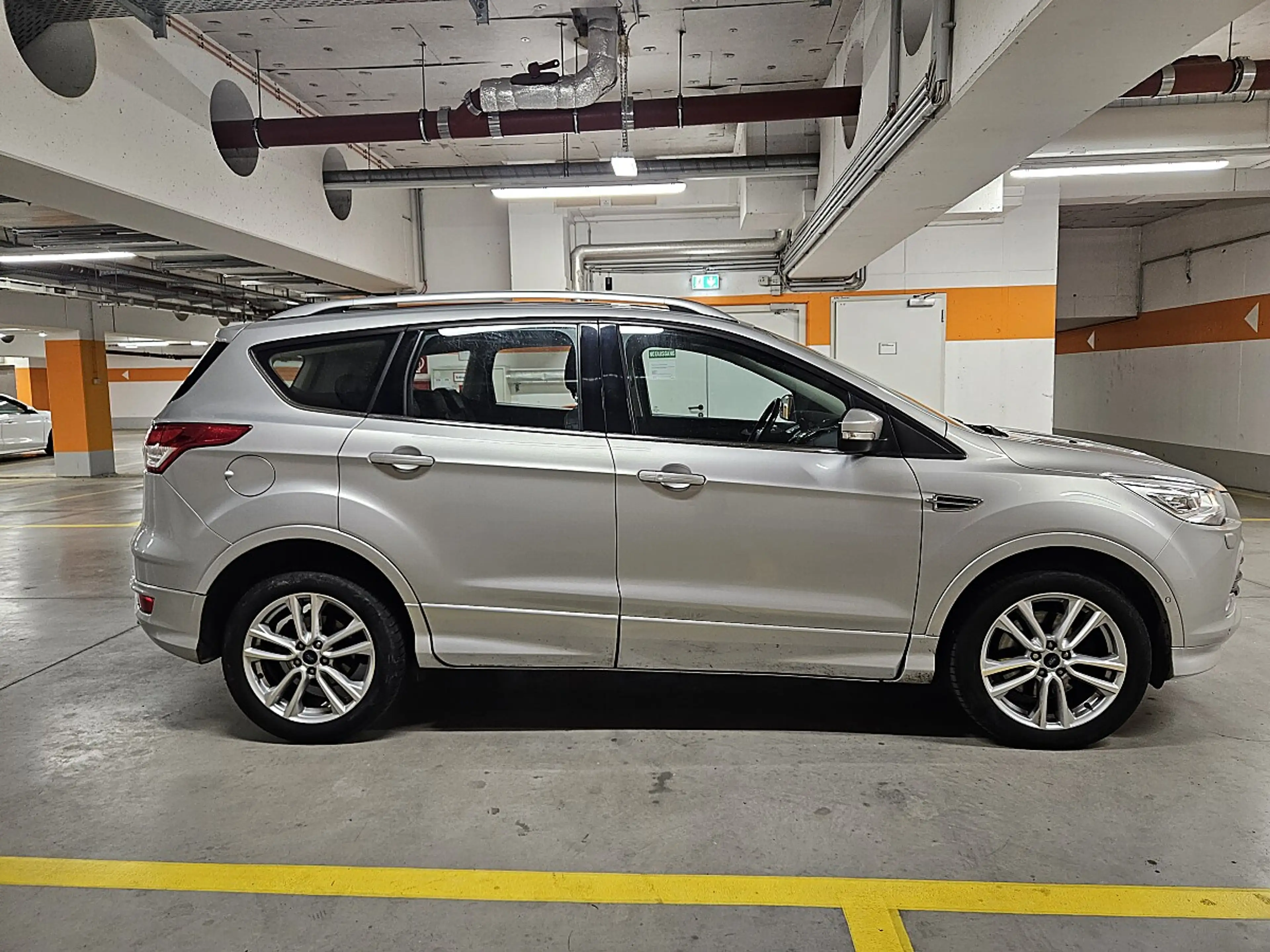 Ford Kuga 2,0 TDCi Titanium S 4x4 Aut. — photo 5