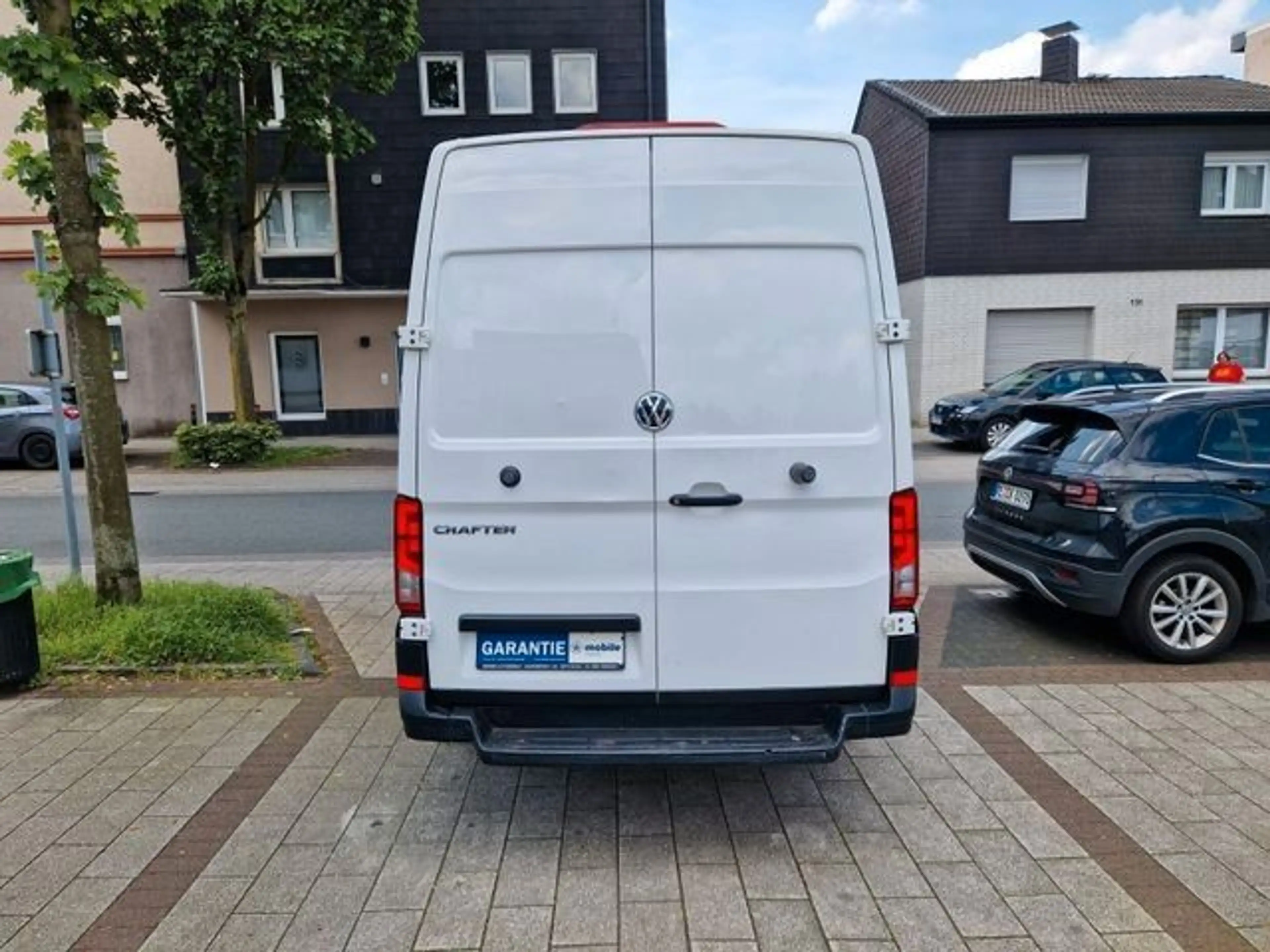 Volkswagen Crafter Kasten 30 mittellang Hochdach FWD L2 H2 — photo 6
