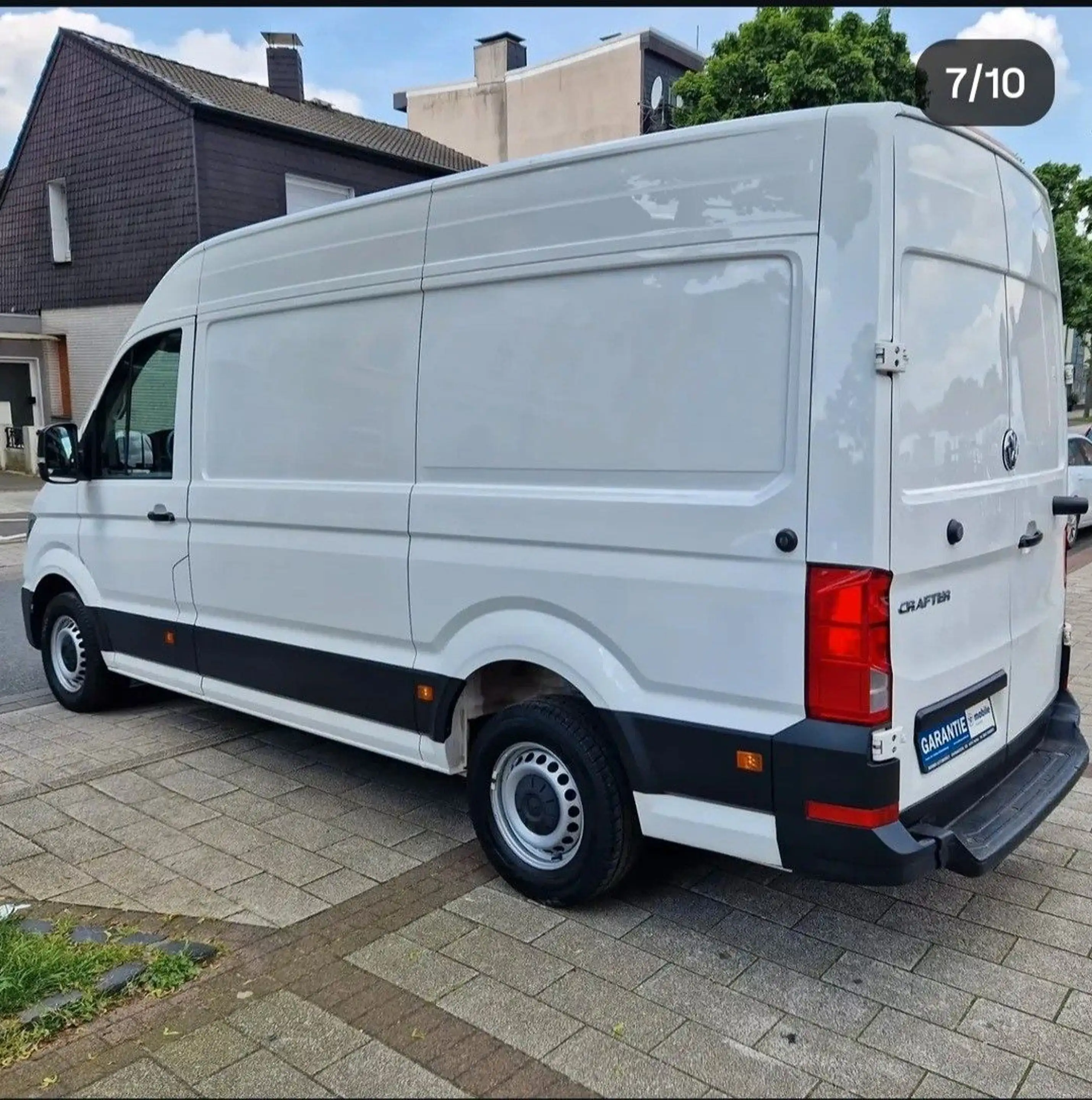 Volkswagen Crafter Kasten 30 mittellang Hochdach FWD L2 H2 — photo 7