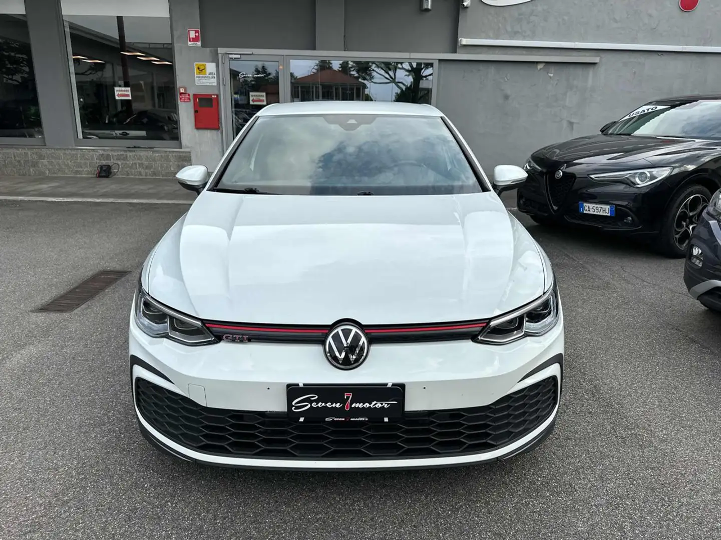 Volkswagen Golf GTI 2.0 TSI GTI DSG Bianco - 2