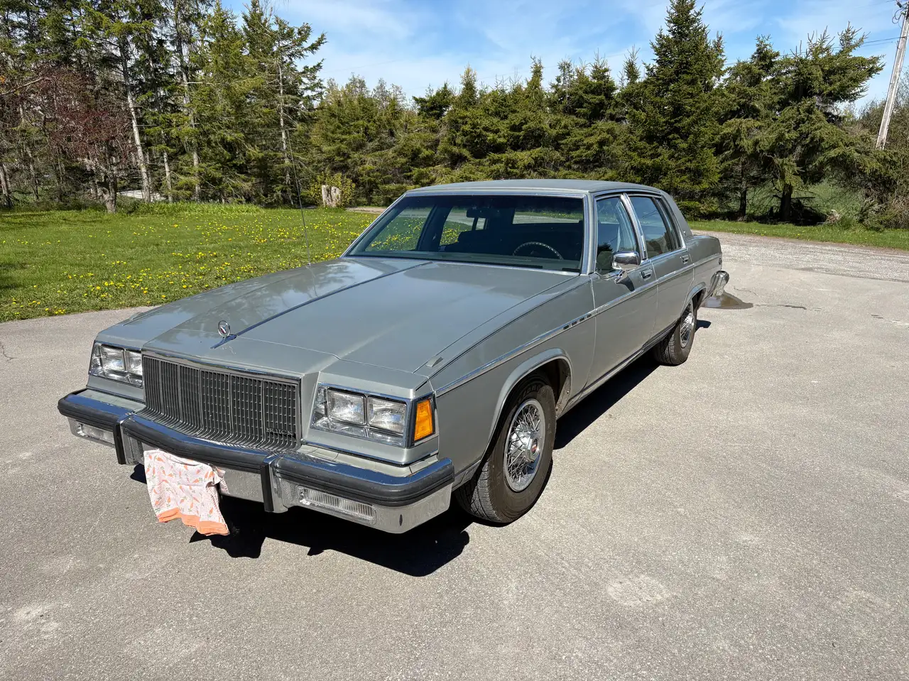 Buick Electra снимка Buick Electra