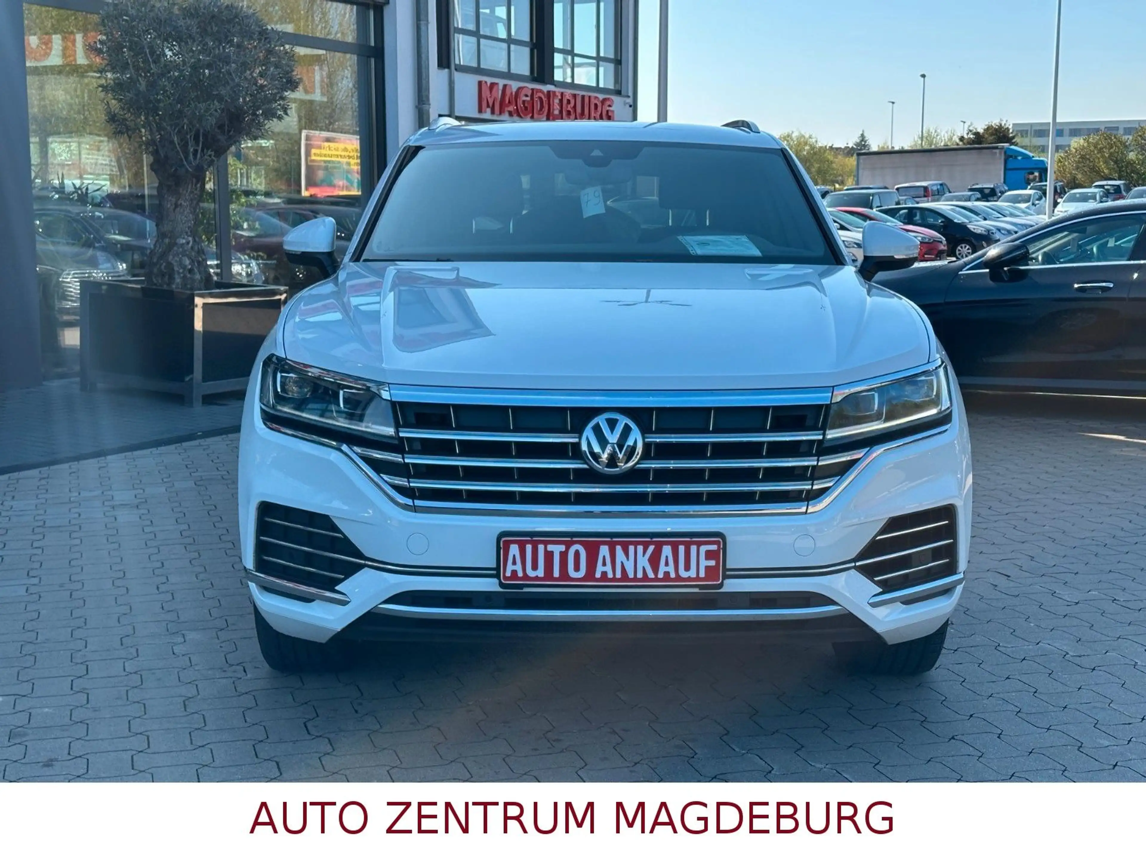 Volkswagen Touareg Drive Elegance 4Motion*LED*STHZG*AUTOM.* — photo 3