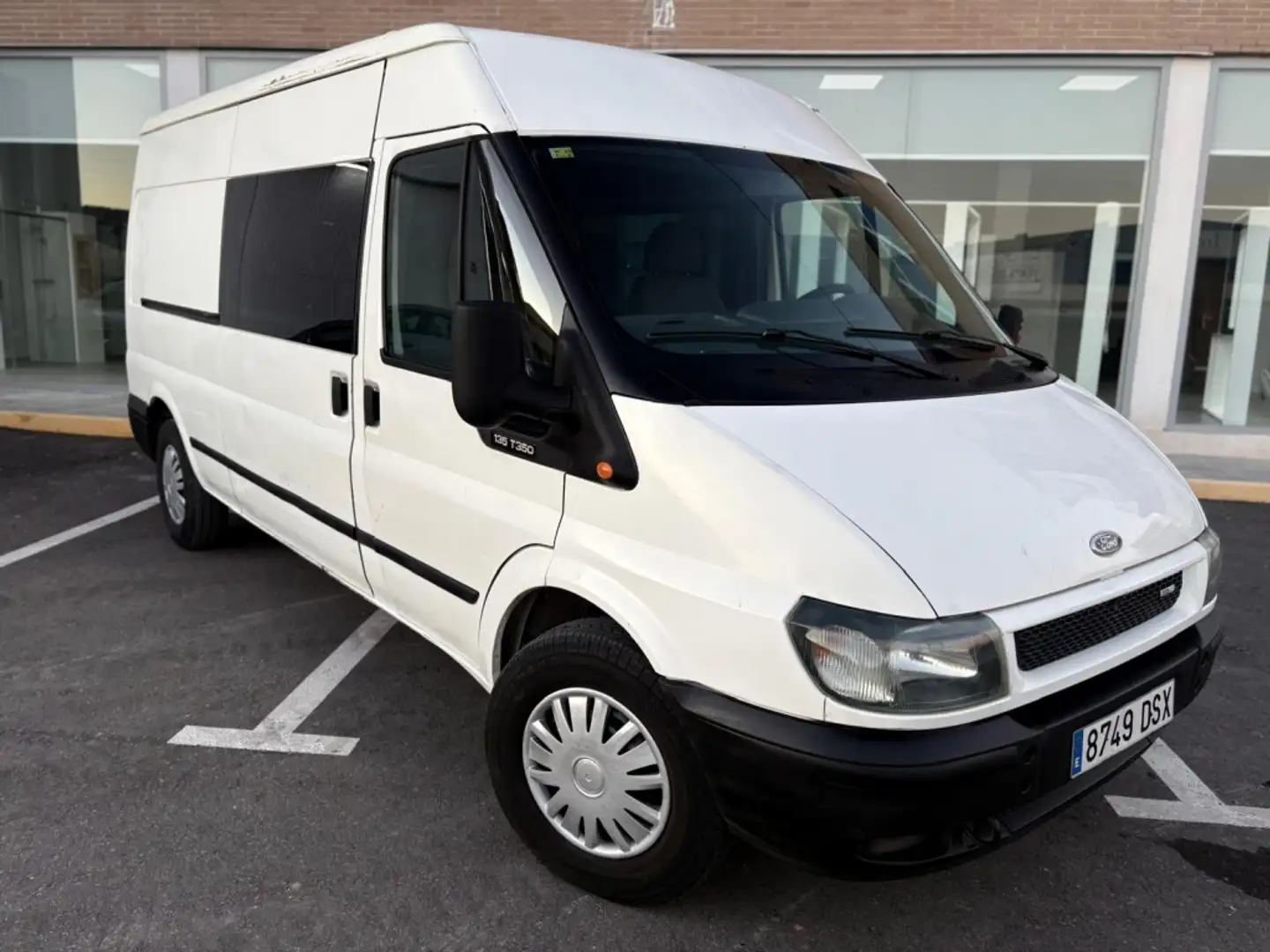 Ford Transit FT 350EL Chas Cabina Doble DR 135 Blanco - 1