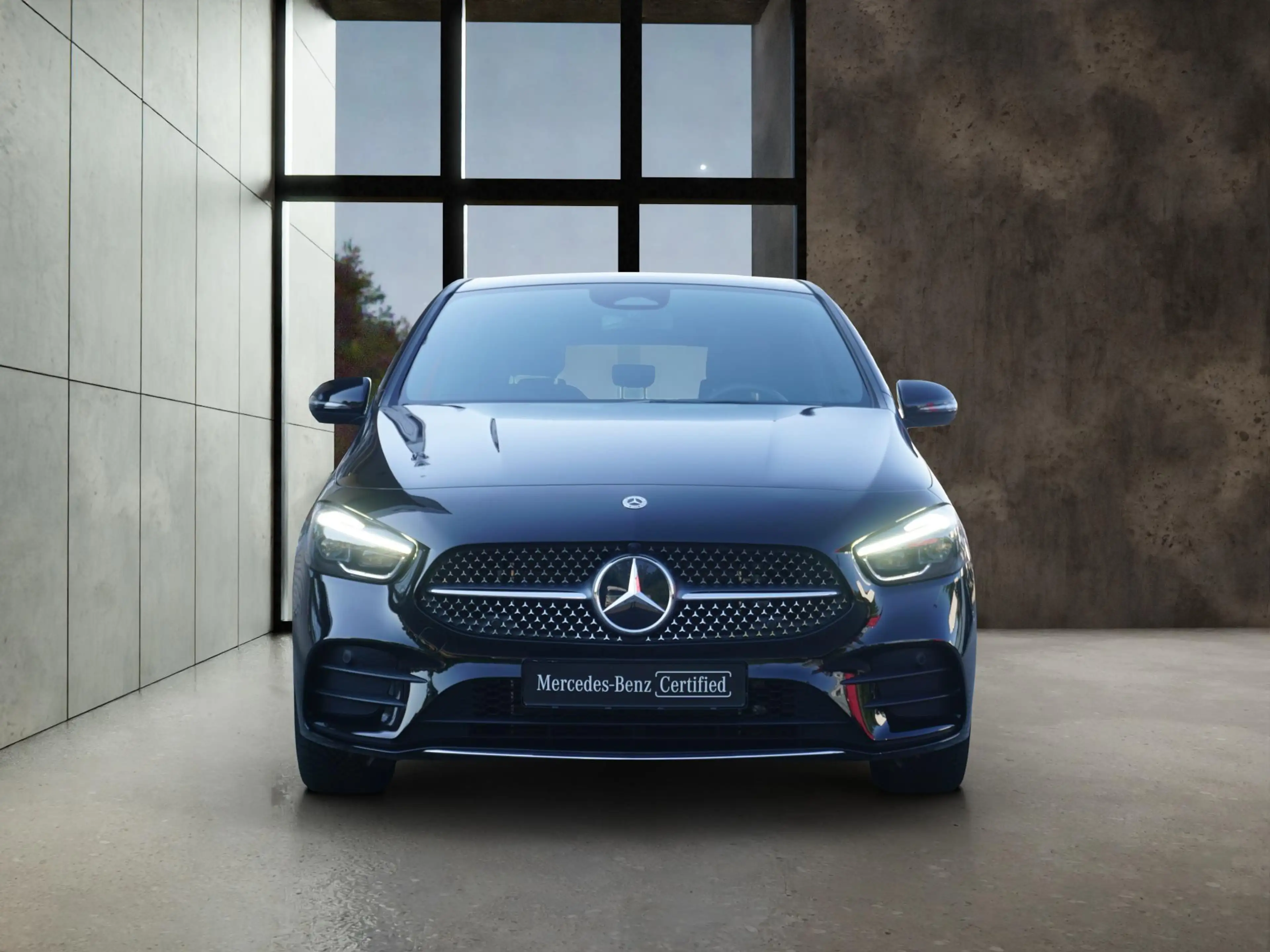 Mercedes-Benz B 250 e Business Solution AMG — photo 2