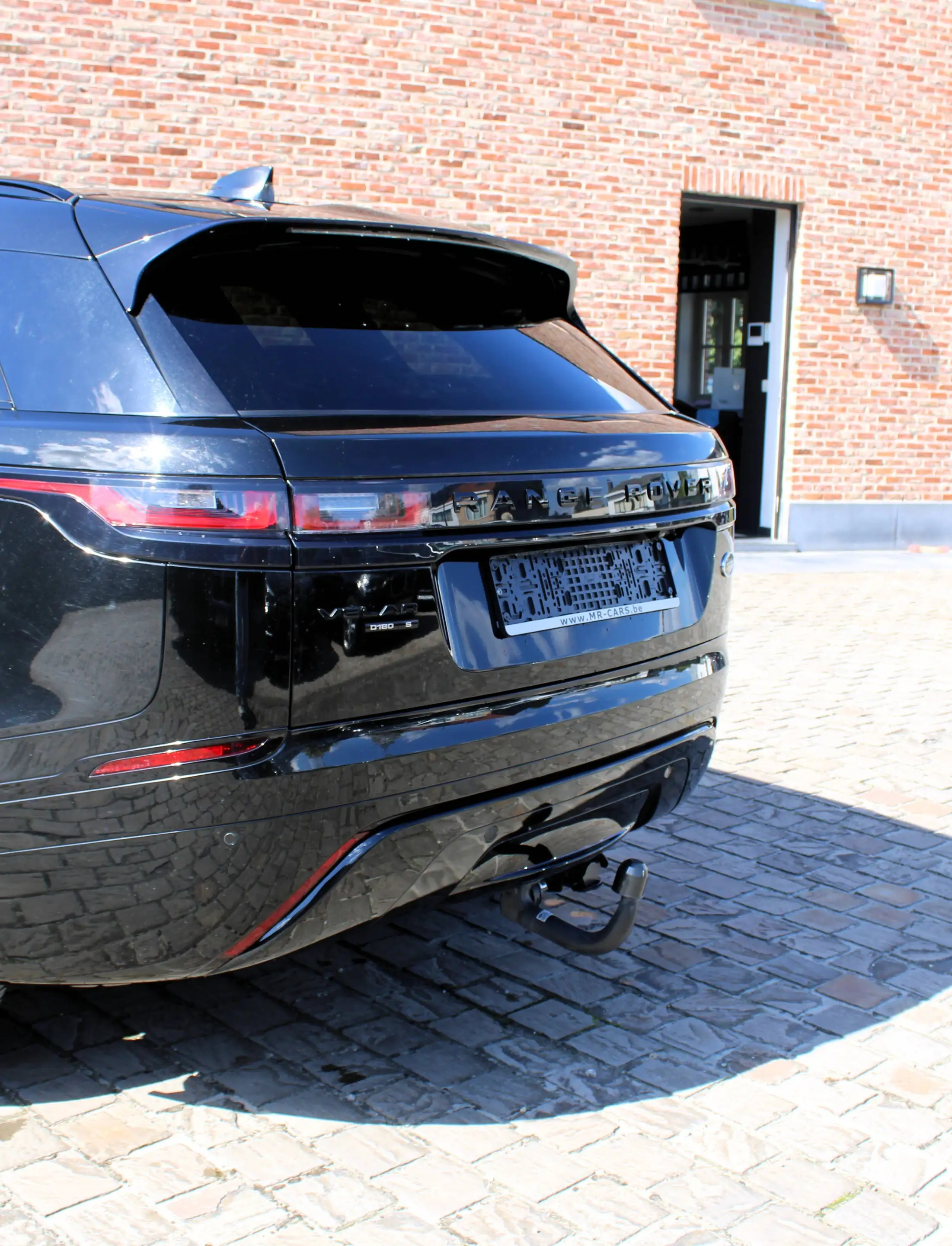 Land Rover Range Rover Velar 2.0 R-Dynamic S — photo 9