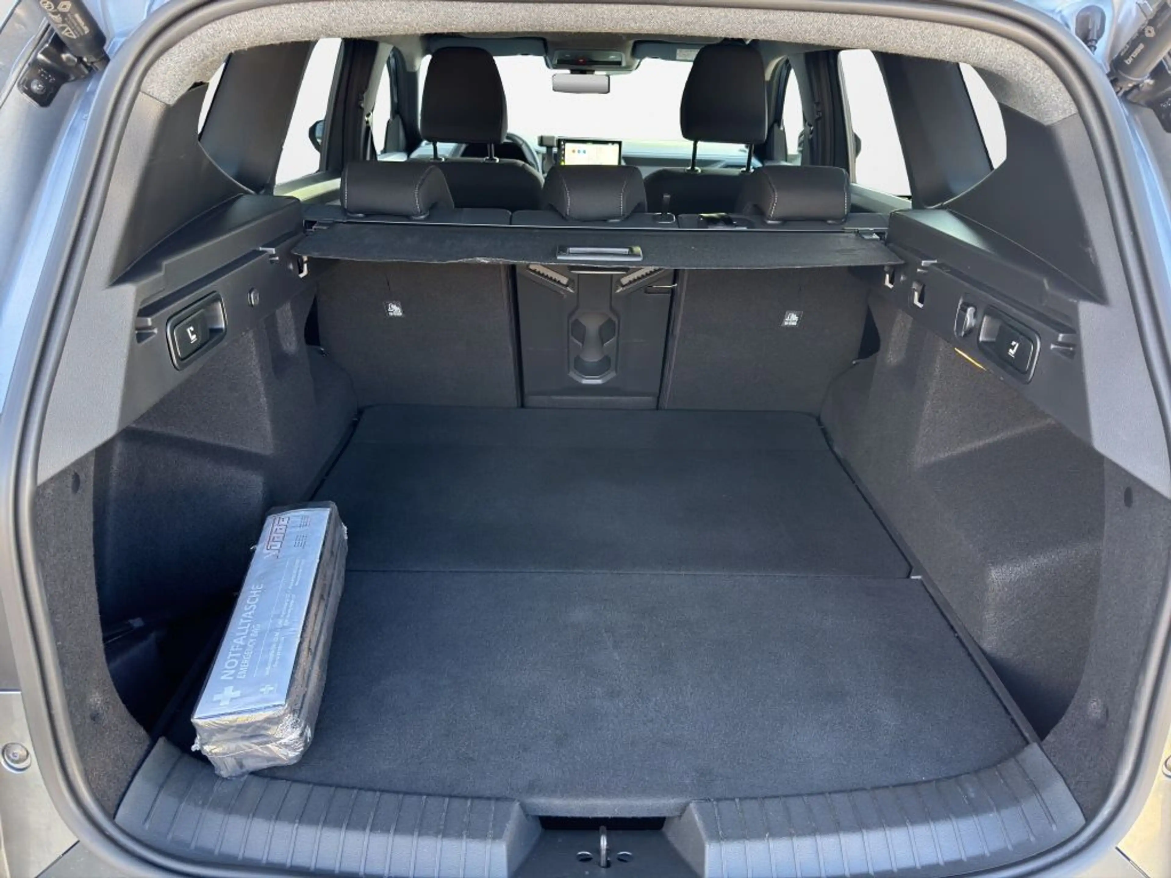 Dacia Bigster Hybrid 155 Journey — photo 16
