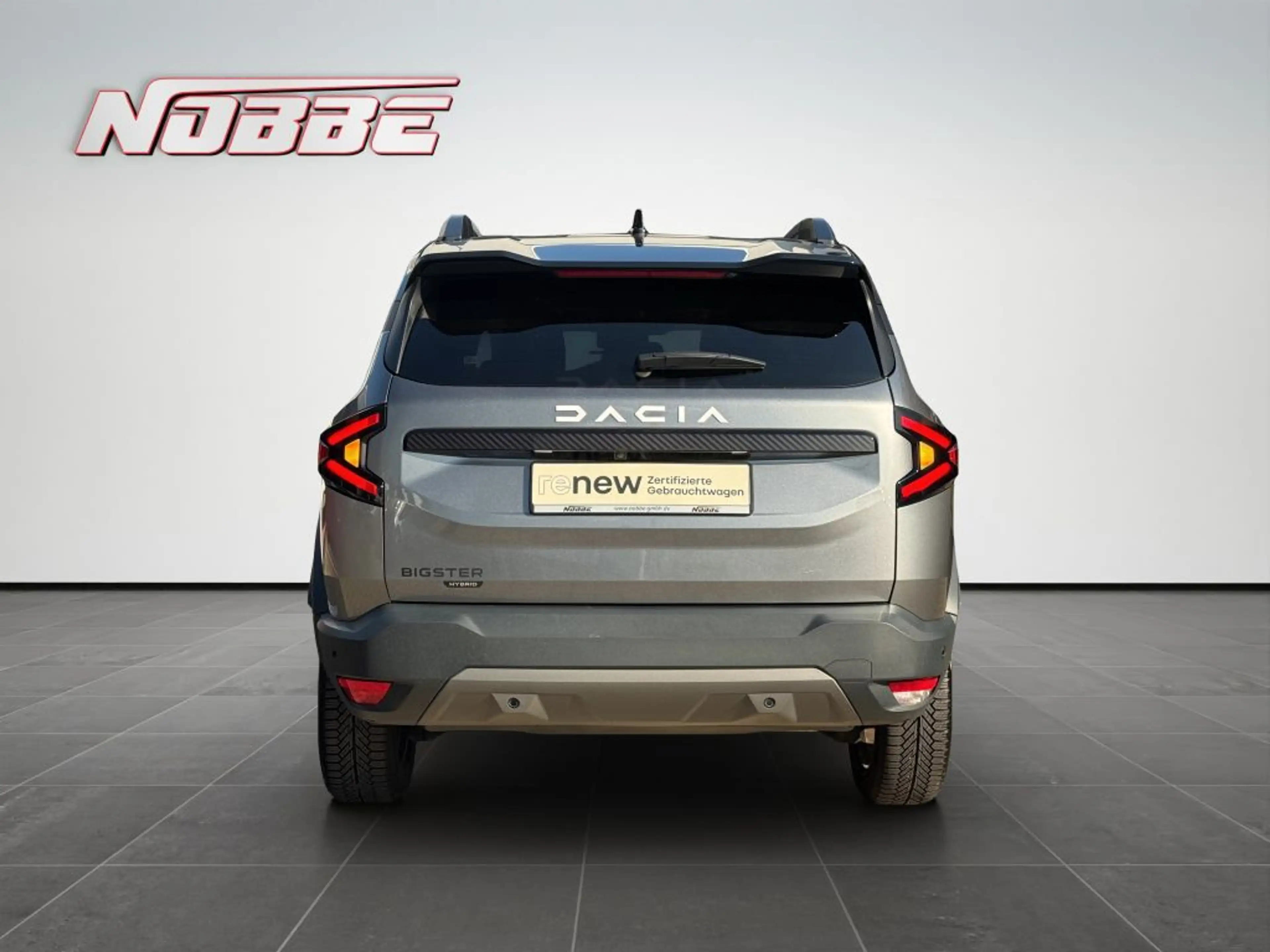 Dacia Bigster Hybrid 155 Journey — photo 4