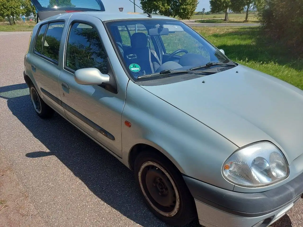 Renault Clio 1.4 RT, foto 3