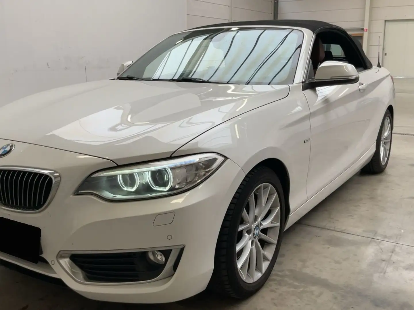 BMW 220 220d Cabrio Aut. Luxury Line Wit - 2