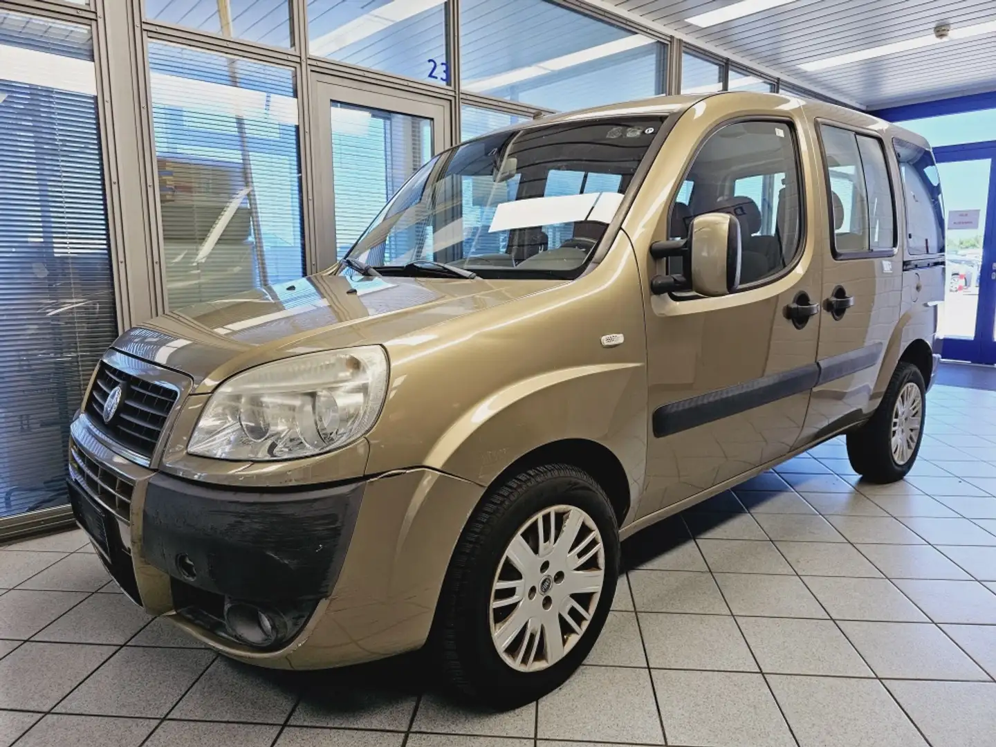 Fiat Doblo Active ohne Tüv Marrón - 2
