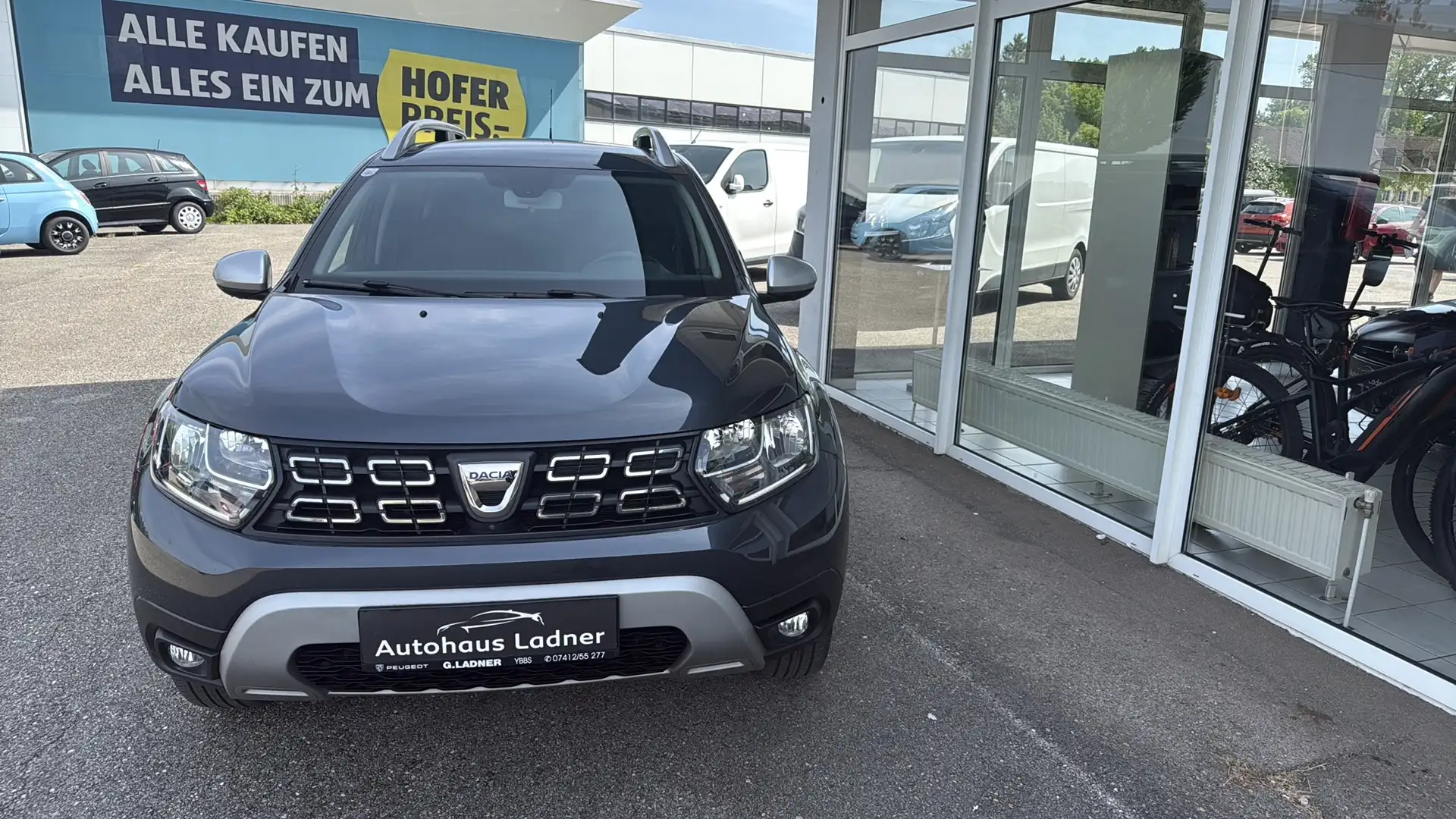 Dacia Duster Prestige 4WD dCi 115 Grau - 1