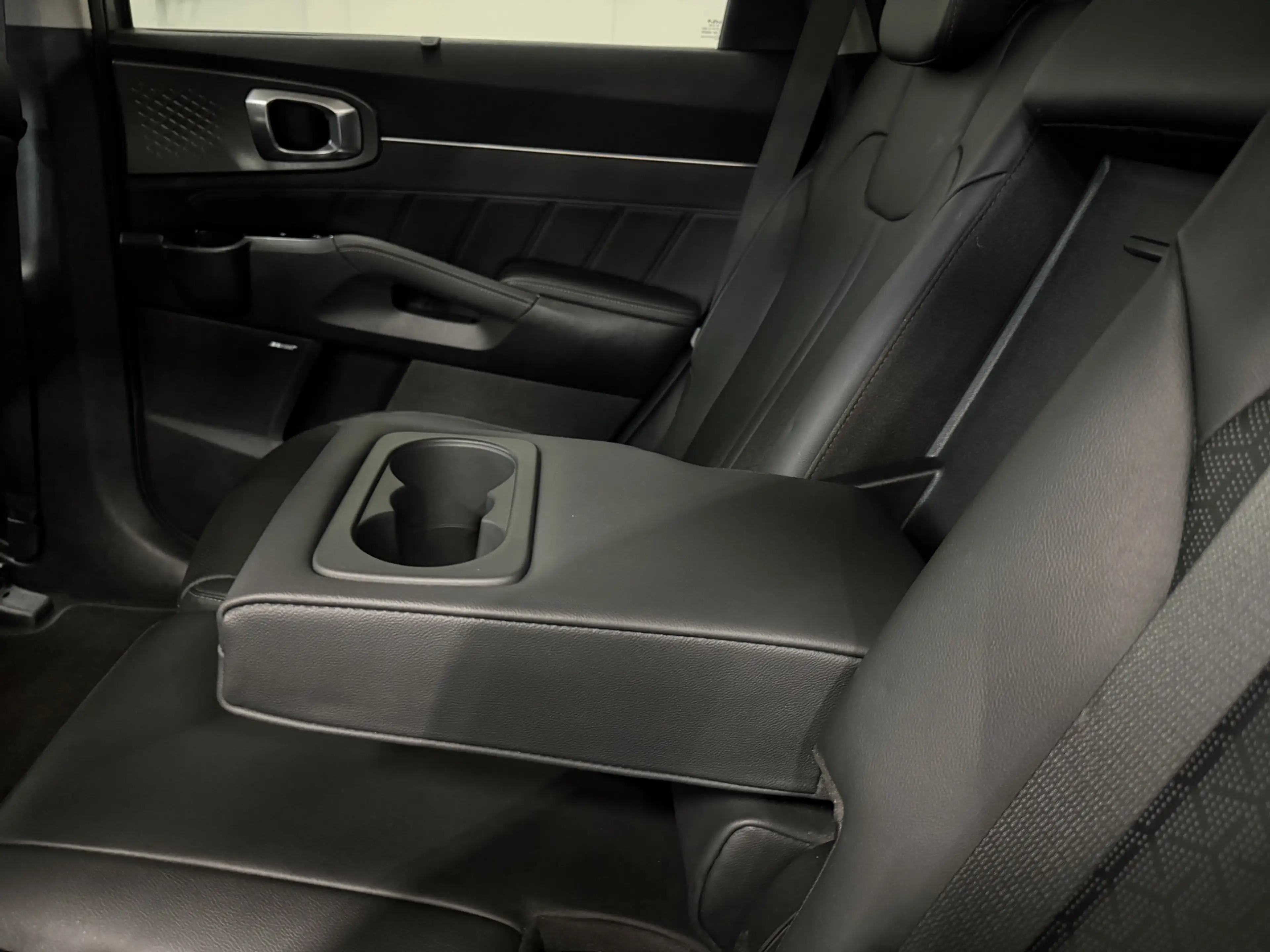 Kia Sorento 1.6 T-GDI Plug-in Hybrid 4WD ExecutiveLine 46DKM/P — photo 47