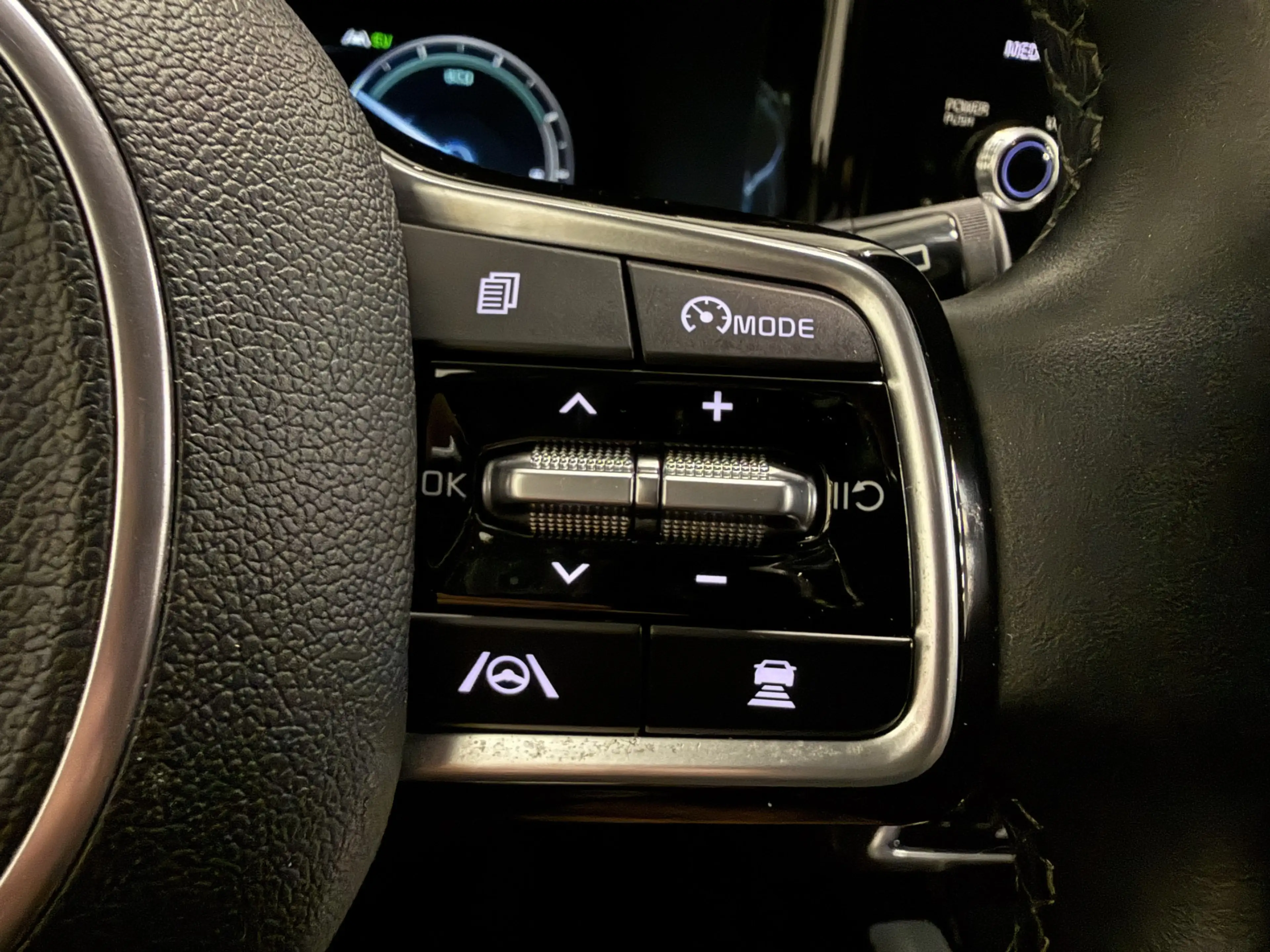 Kia Sorento 1.6 T-GDI Plug-in Hybrid 4WD ExecutiveLine 46DKM/P — photo 31