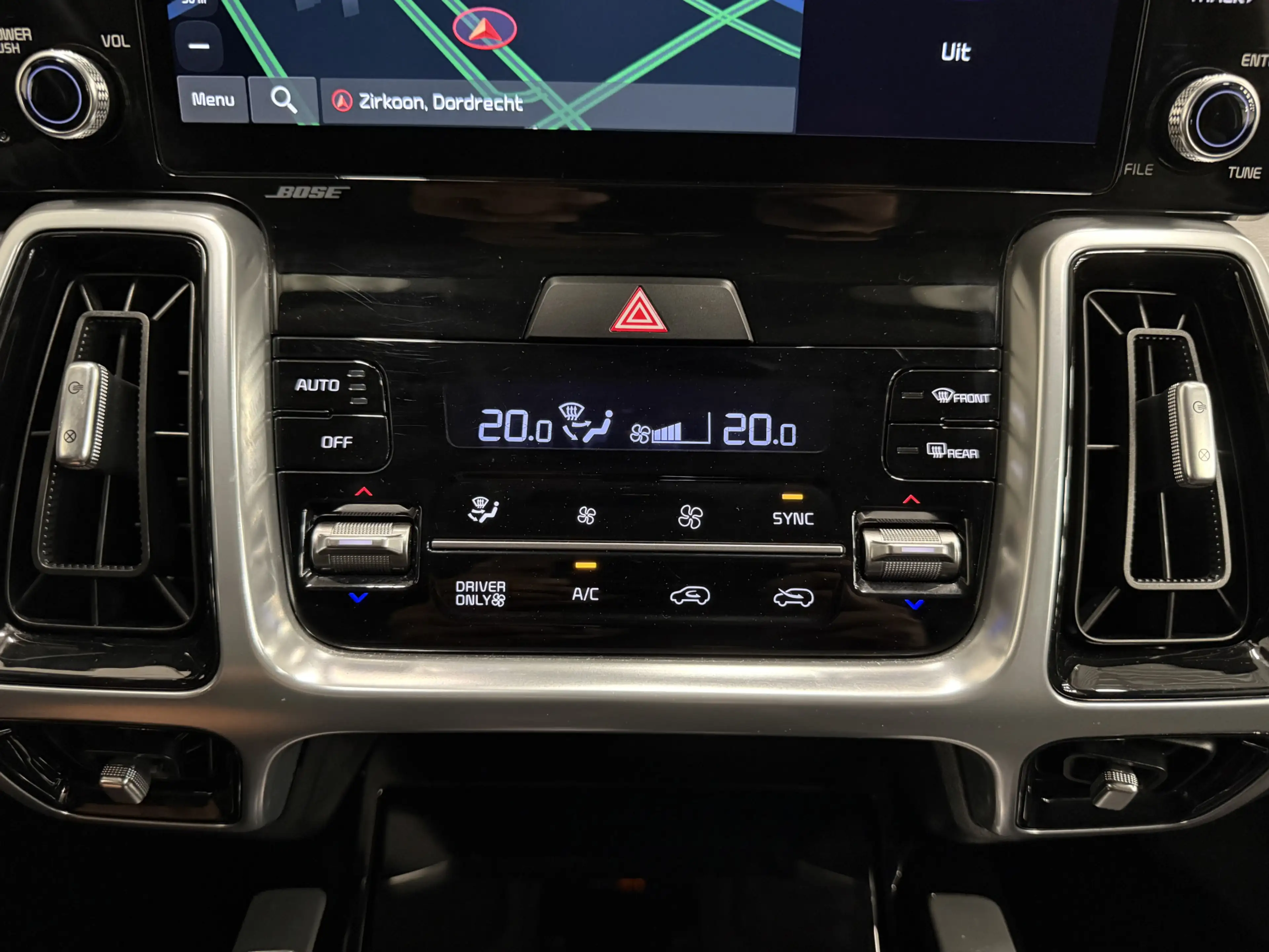 Kia Sorento 1.6 T-GDI Plug-in Hybrid 4WD ExecutiveLine 46DKM/P — photo 21