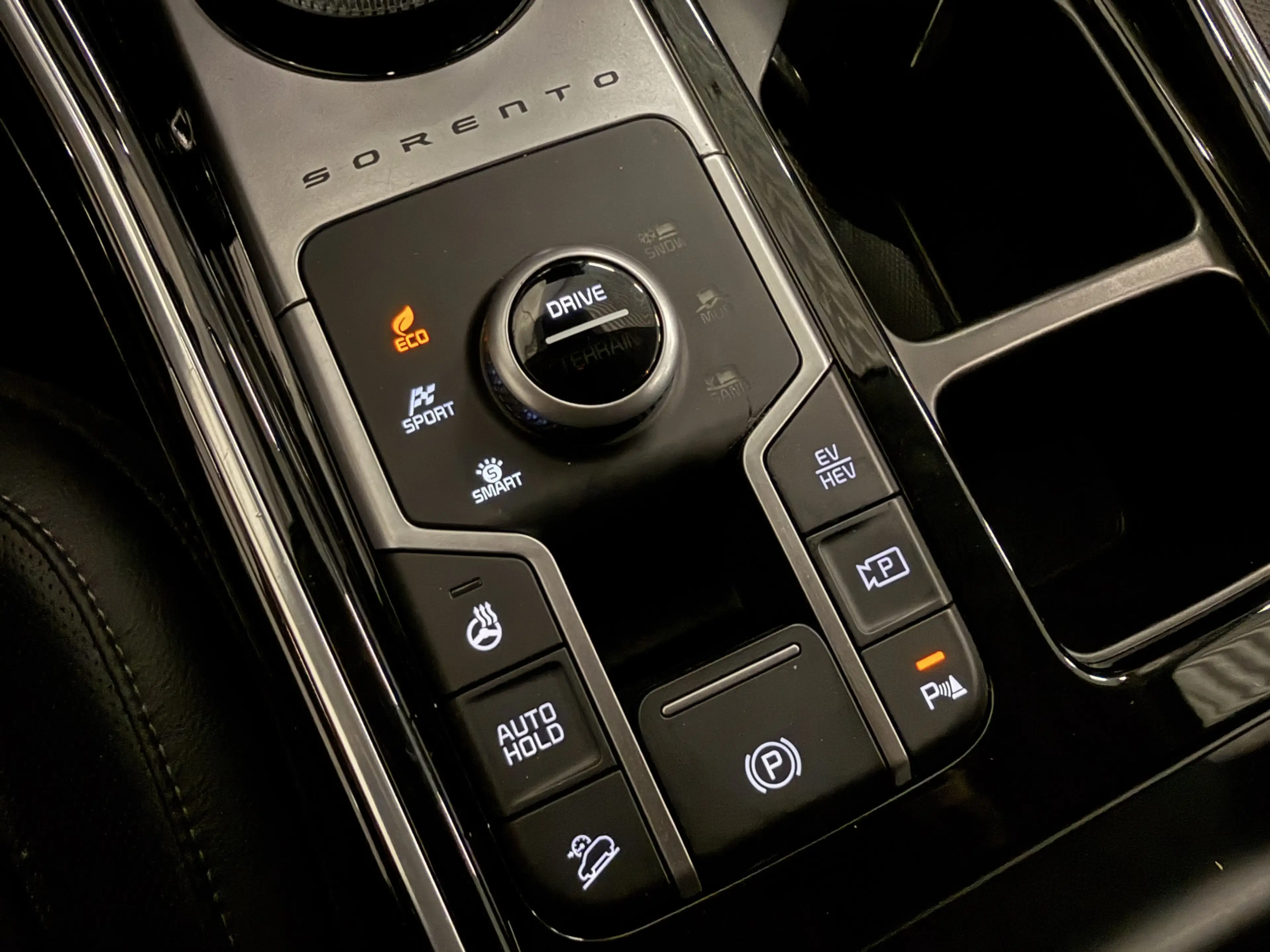 Kia Sorento 1.6 T-GDI Plug-in Hybrid 4WD ExecutiveLine 46DKM/P — photo 19