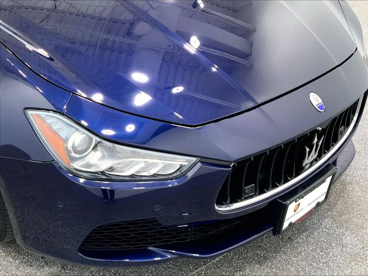 Maserati Ghibli снимка Maserati Ghibli