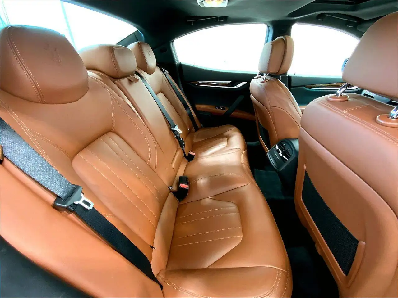 Maserati Ghibli снимка Maserati Ghibli