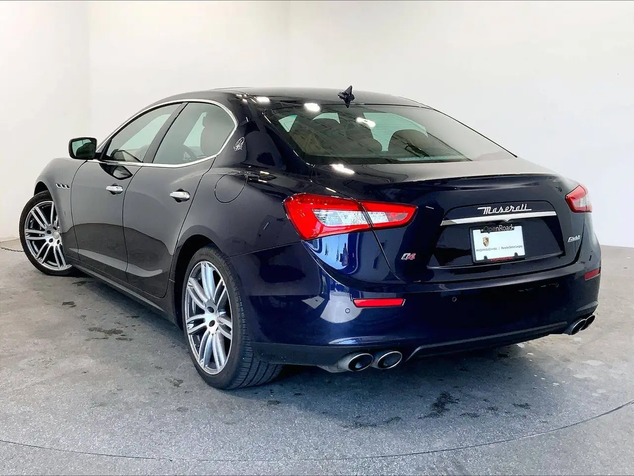 Maserati Ghibli снимка Maserati Ghibli