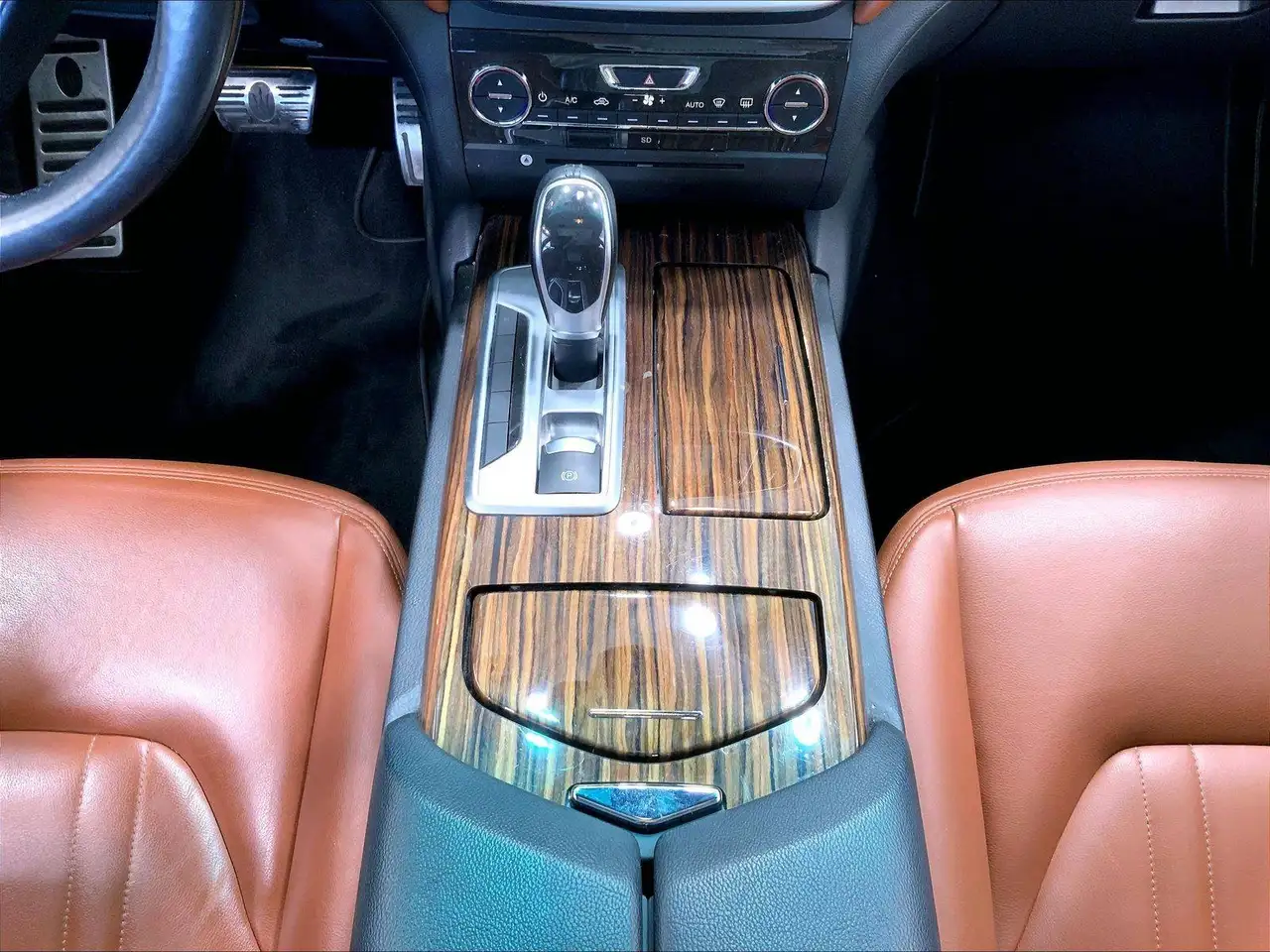 Maserati Ghibli снимка Maserati Ghibli