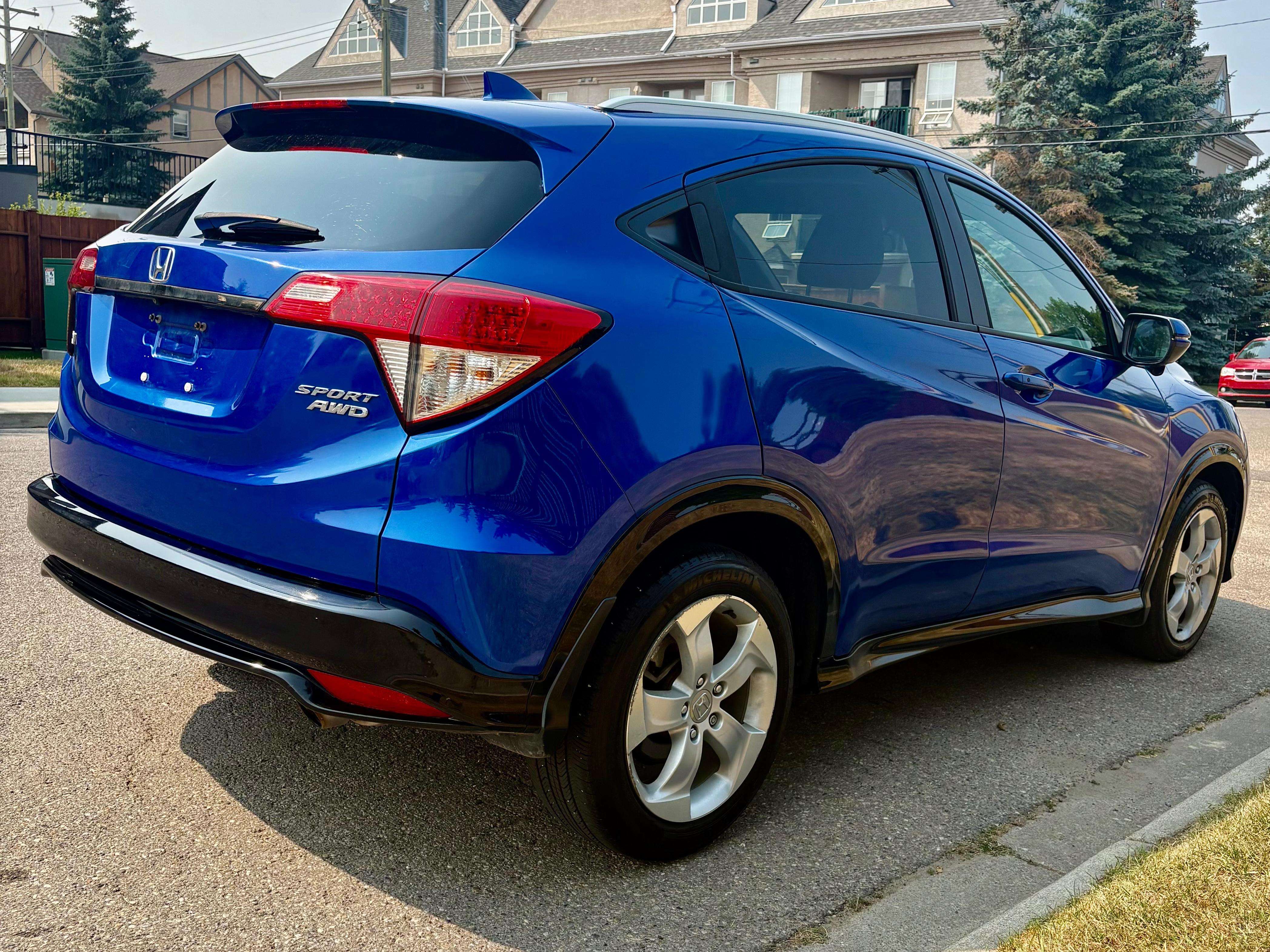 2022 Honda HR-V Sport | AWD | Low km | Economic | 4 Cylinder — снимка 1