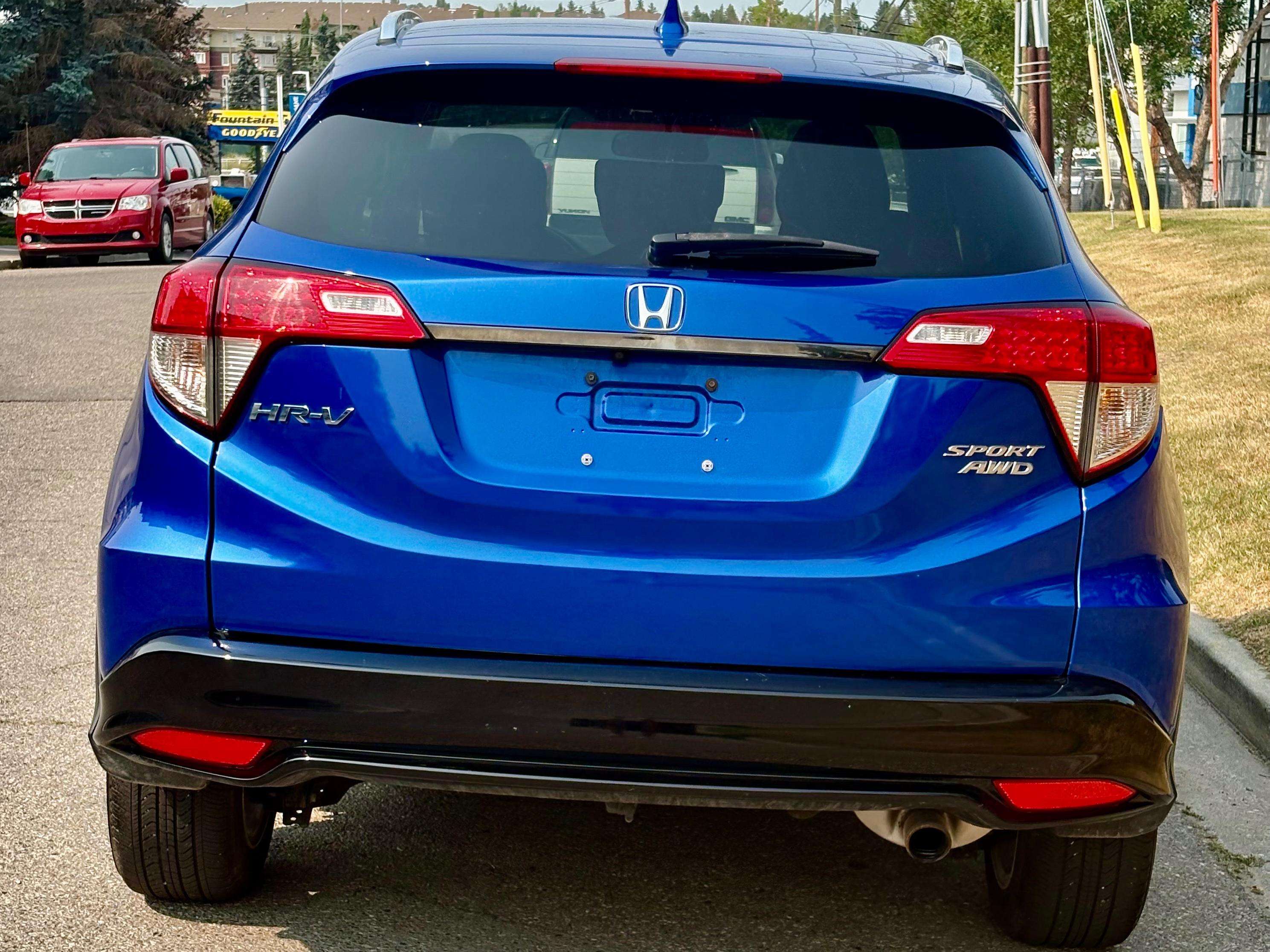 2022 Honda HR-V Sport | AWD | Low km | Economic | 4 Cylinder — снимка 1