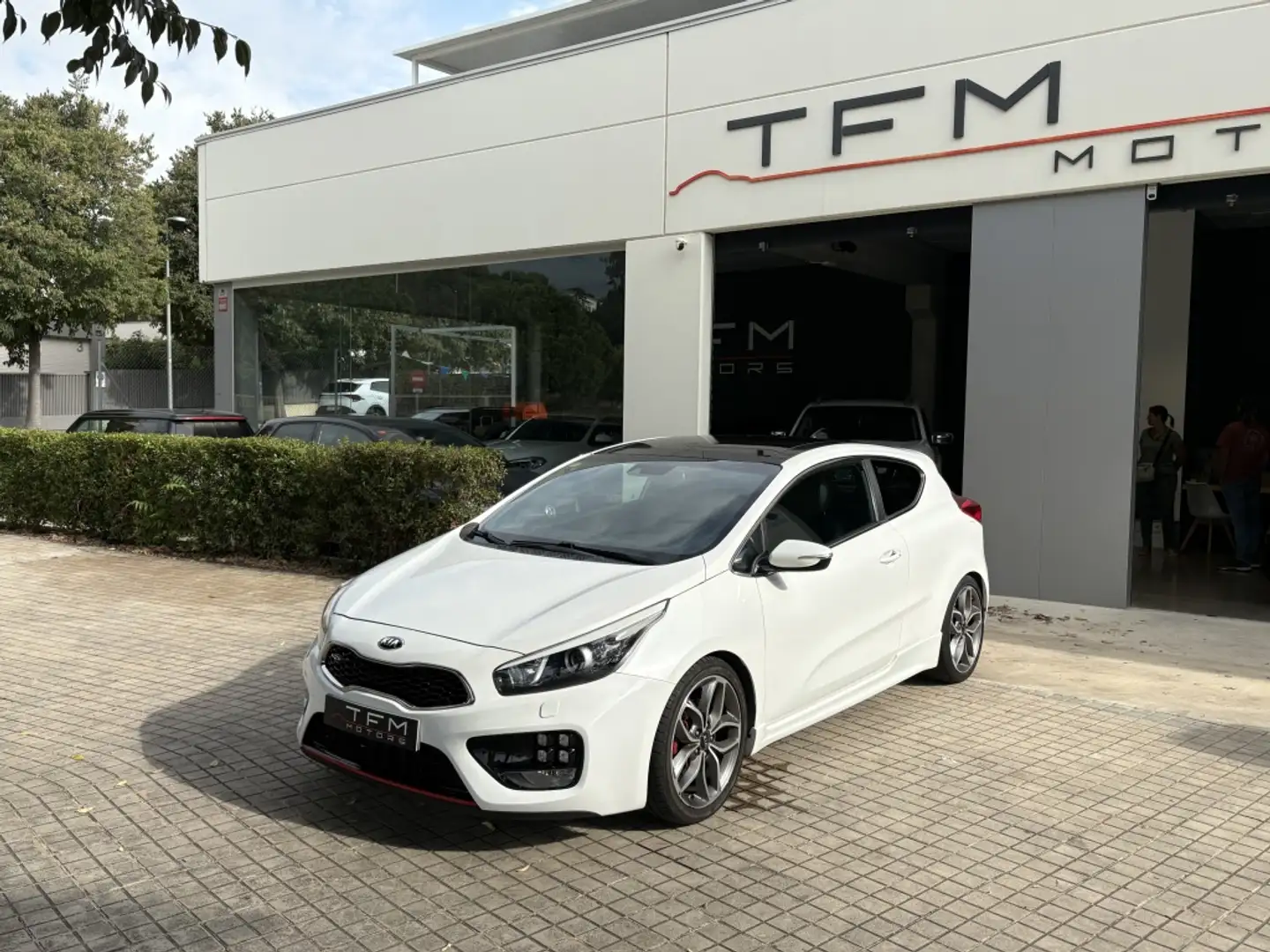 Kia Ceed / cee'd Pro_Cee´d 1.6 T-GDI GT 204 Blanco - 1
