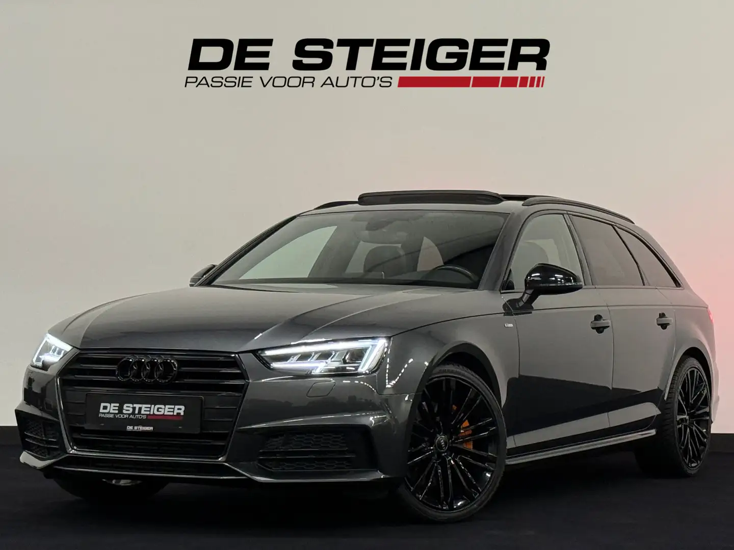 Audi A4 Avant 2.0 TFSI MHEV 3 x S line Blackpack Pano Came Grijs - 1