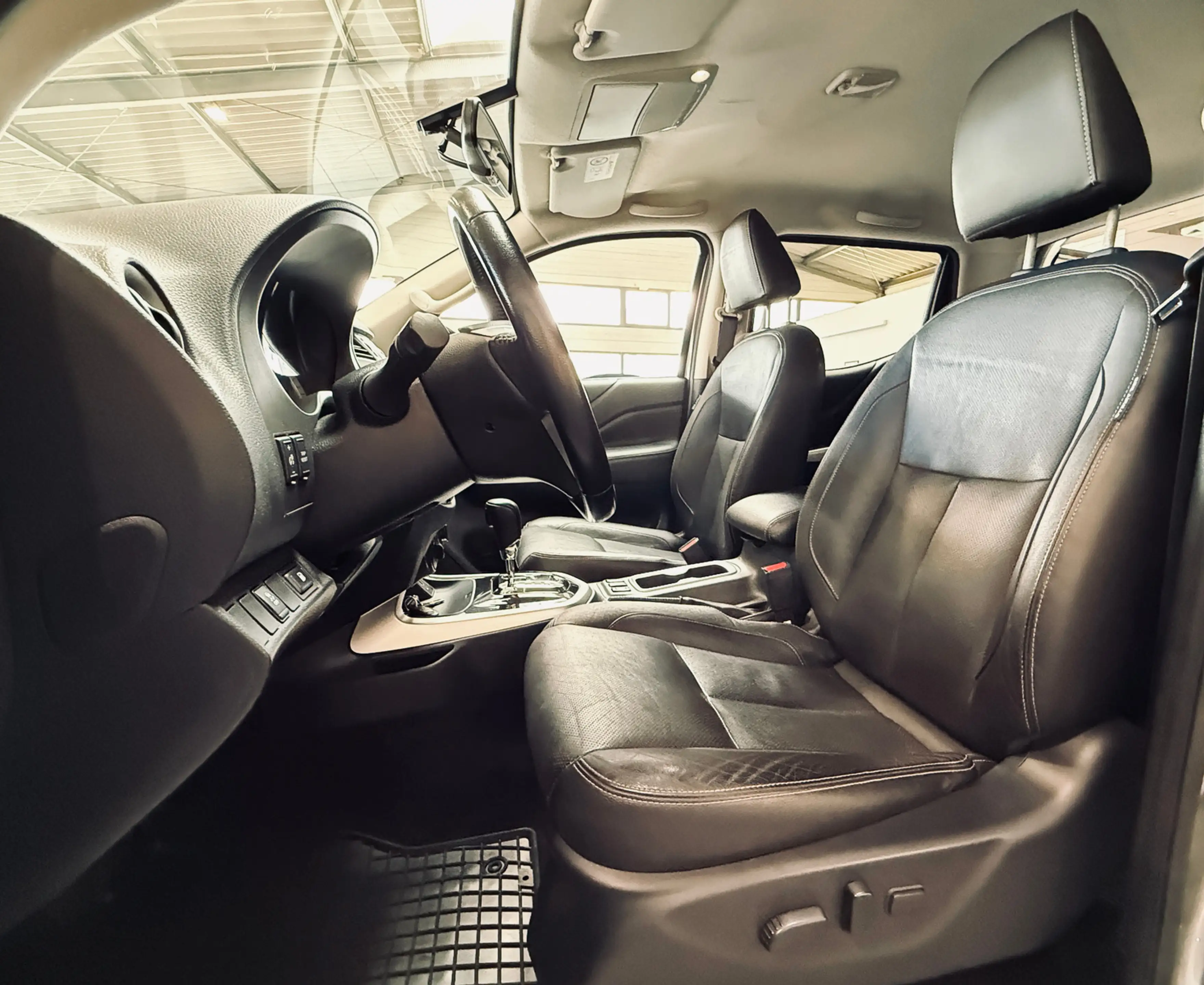 Nissan Navara NP300 Tekna Double Cab 4x4 |KAMERA|NAVI|LED| — photo 10