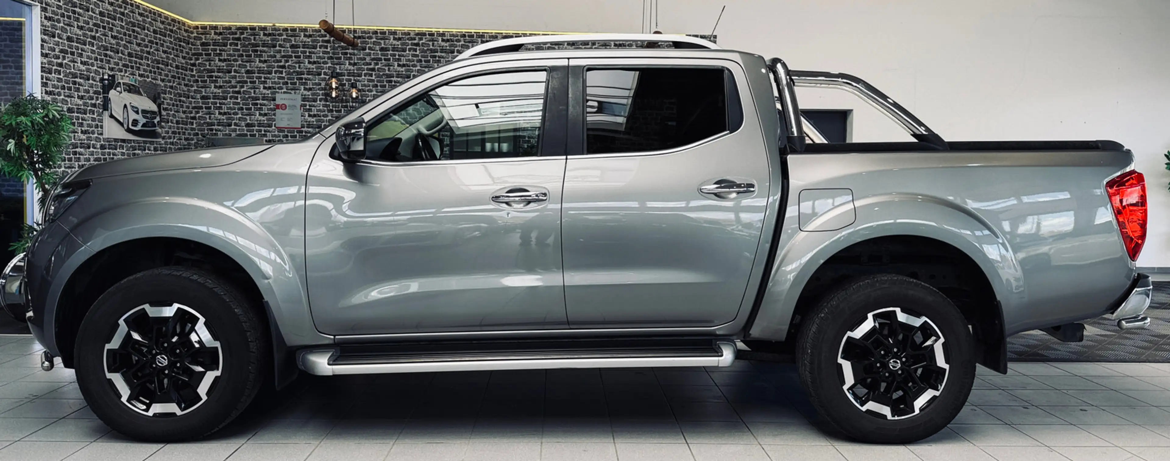 Nissan Navara NP300 Tekna Double Cab 4x4 |KAMERA|NAVI|LED| — photo 8