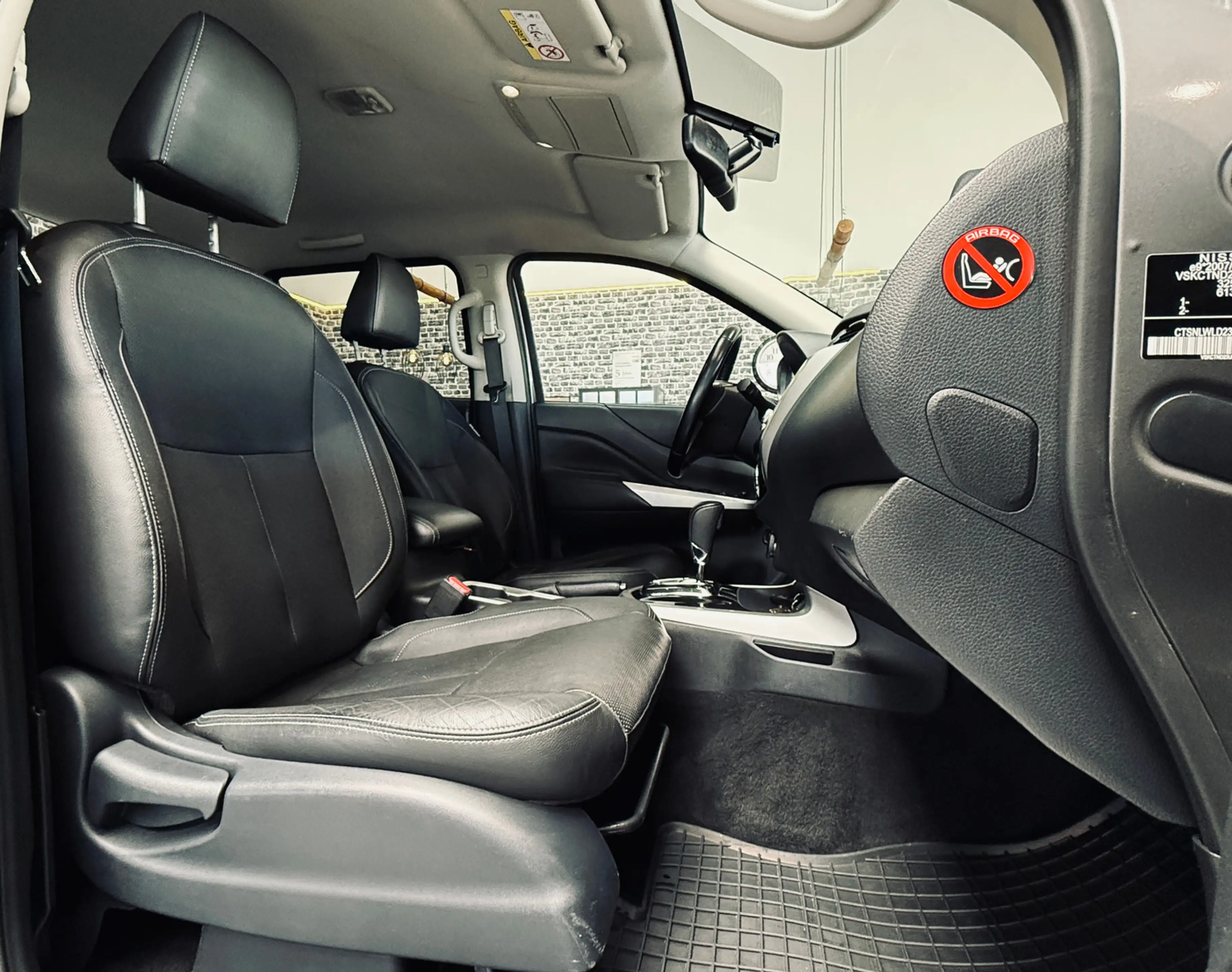 Nissan Navara NP300 Tekna Double Cab 4x4 |KAMERA|NAVI|LED| — photo 11