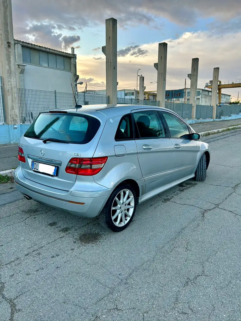 Mercedes-Benz B 180 cdi Chrome SPORT - 2