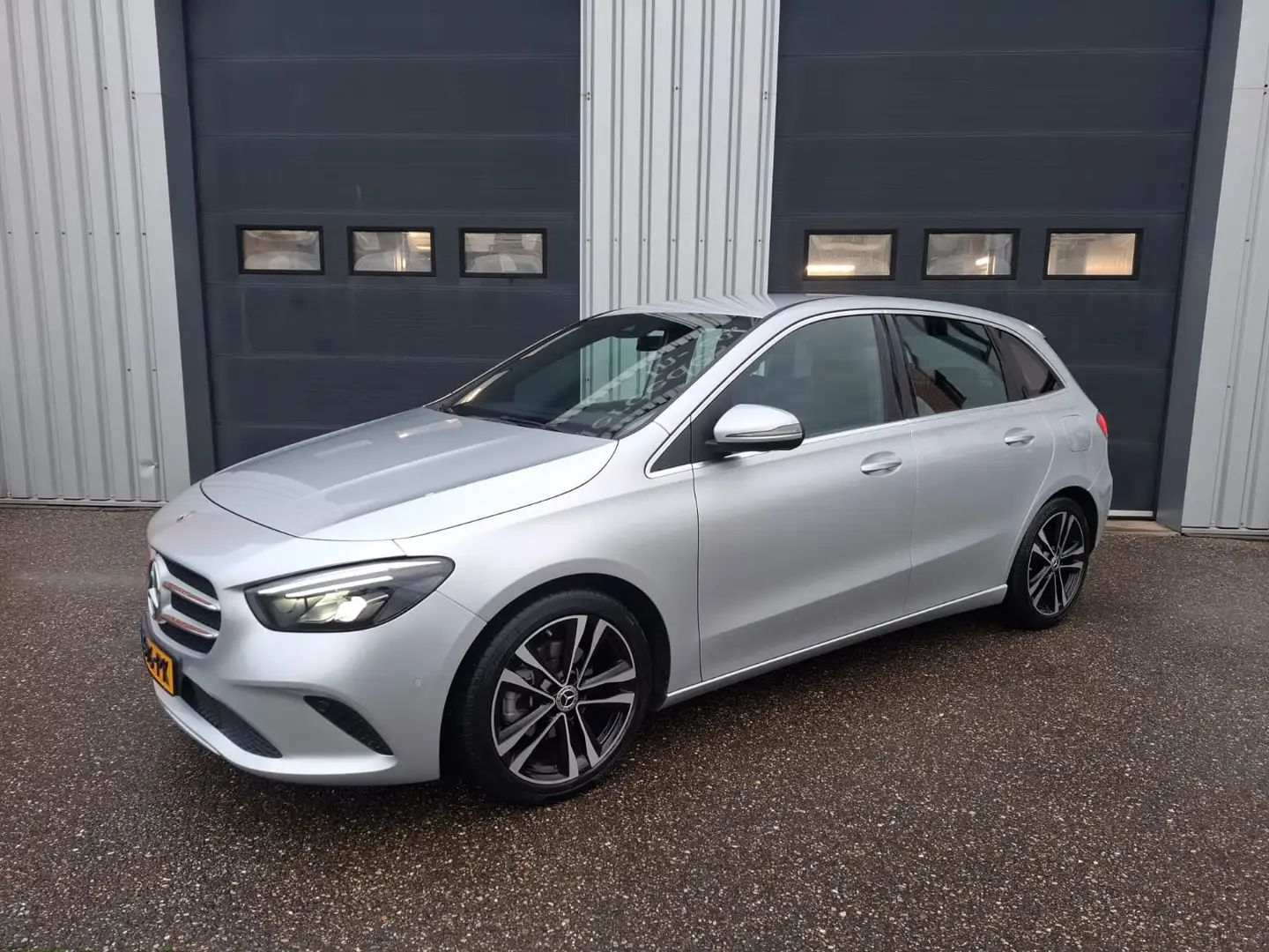 Mercedes-Benz B 180 Sports Tourer B180 136PK 7G-DCT Grijs - 2