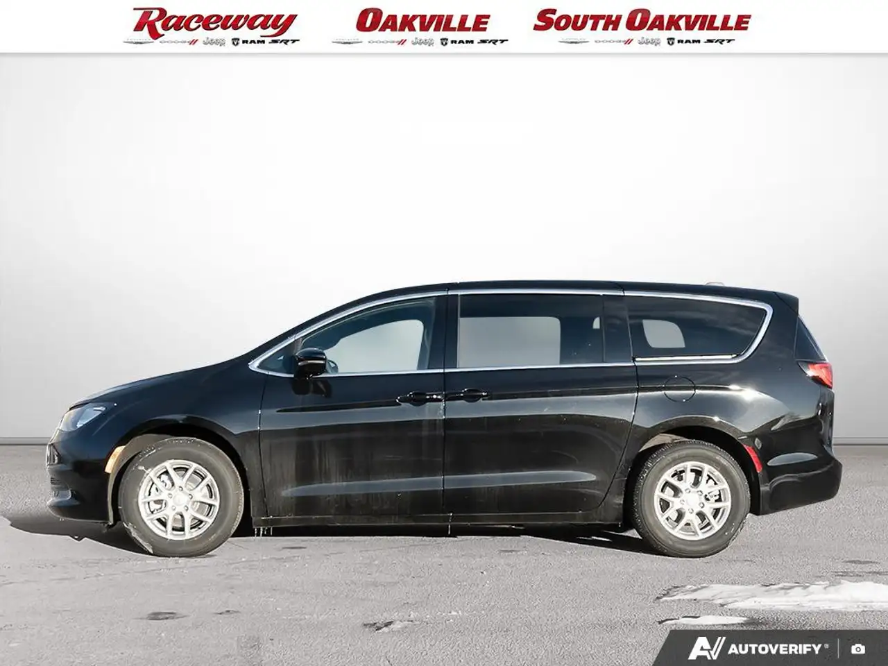 Chrysler Grand Caravan снимка Chrysler Grand Caravan