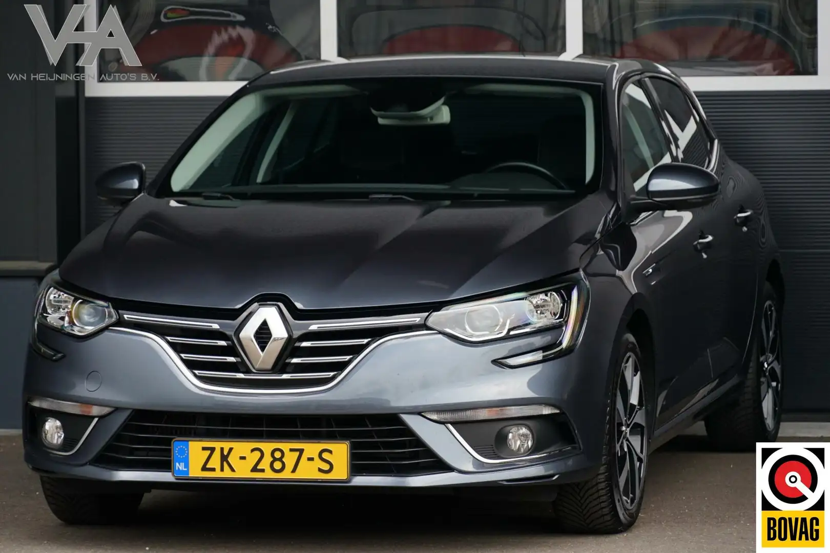 Renault Megane 1.3 TCe Bose, aut. R-Link, CarPlay, keyless Grijs - 1