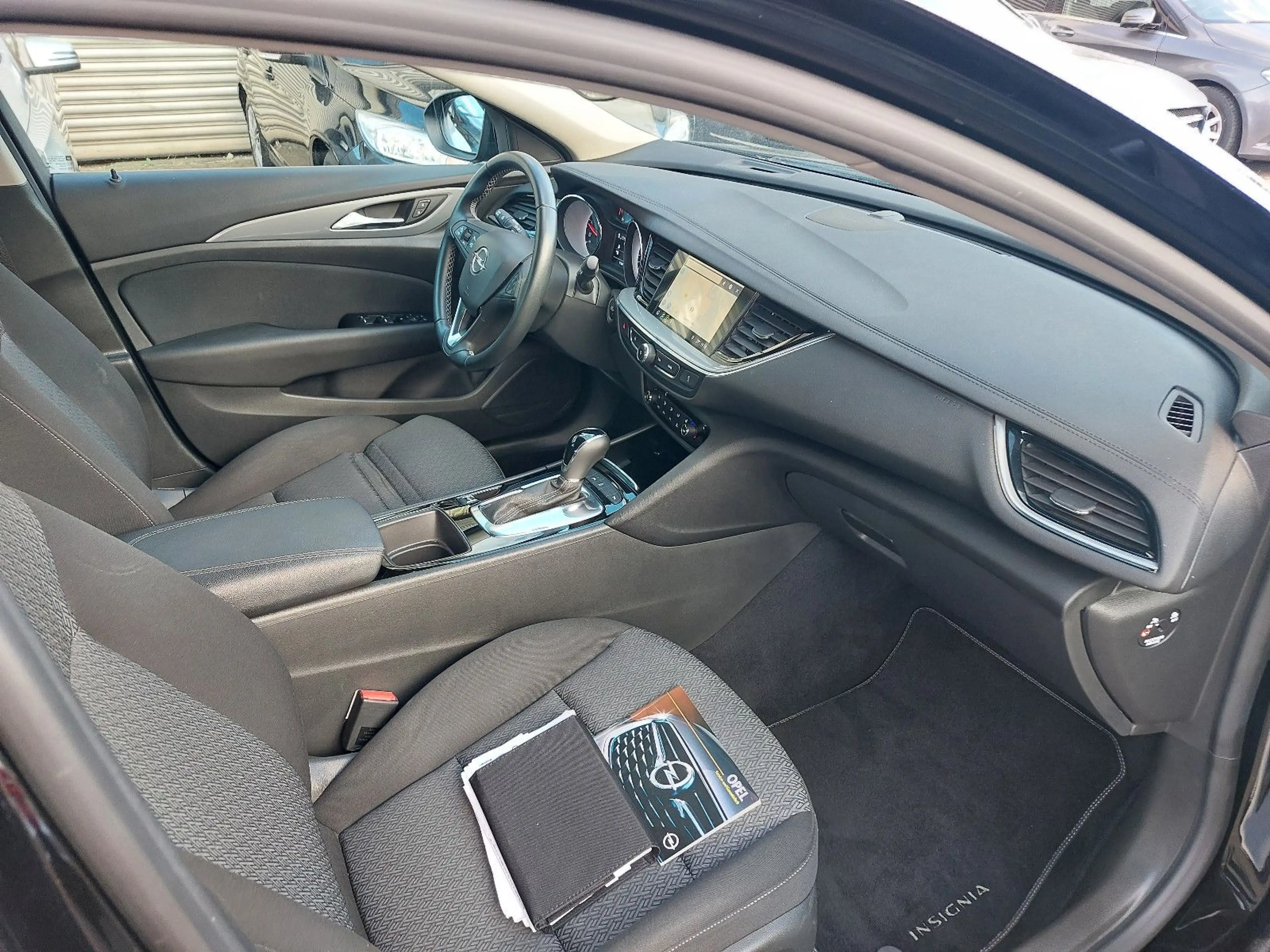 Opel Insignia B Grand Sport Business Edition — photo 13