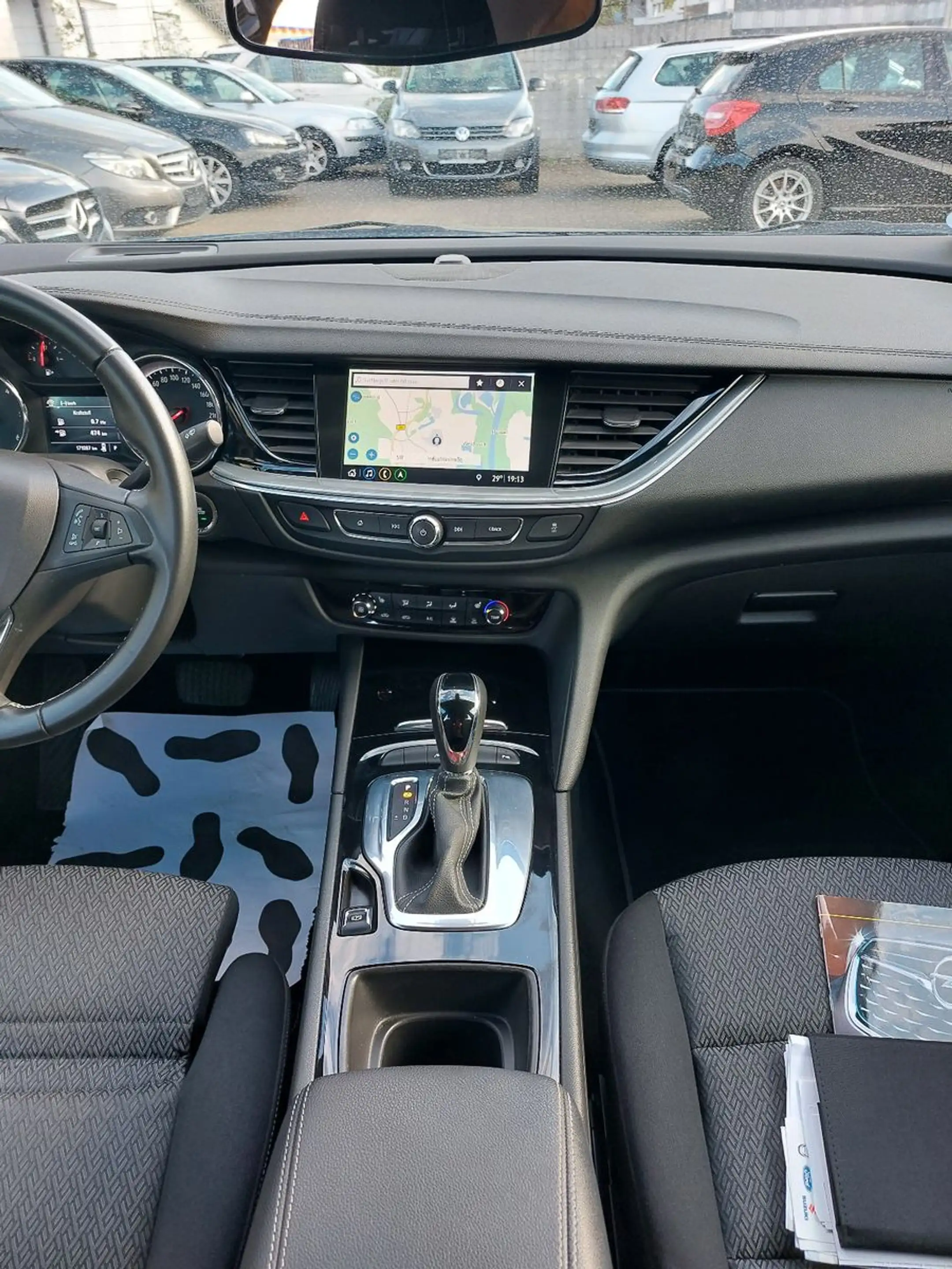 Opel Insignia B Grand Sport Business Edition — photo 12