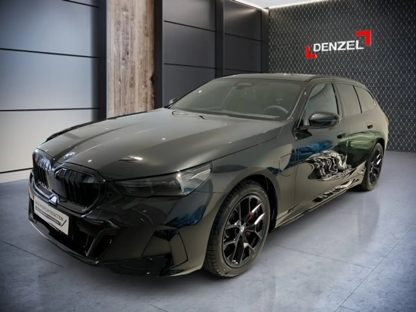 BMW 550 e xDrive Touring Schwarz - 1
