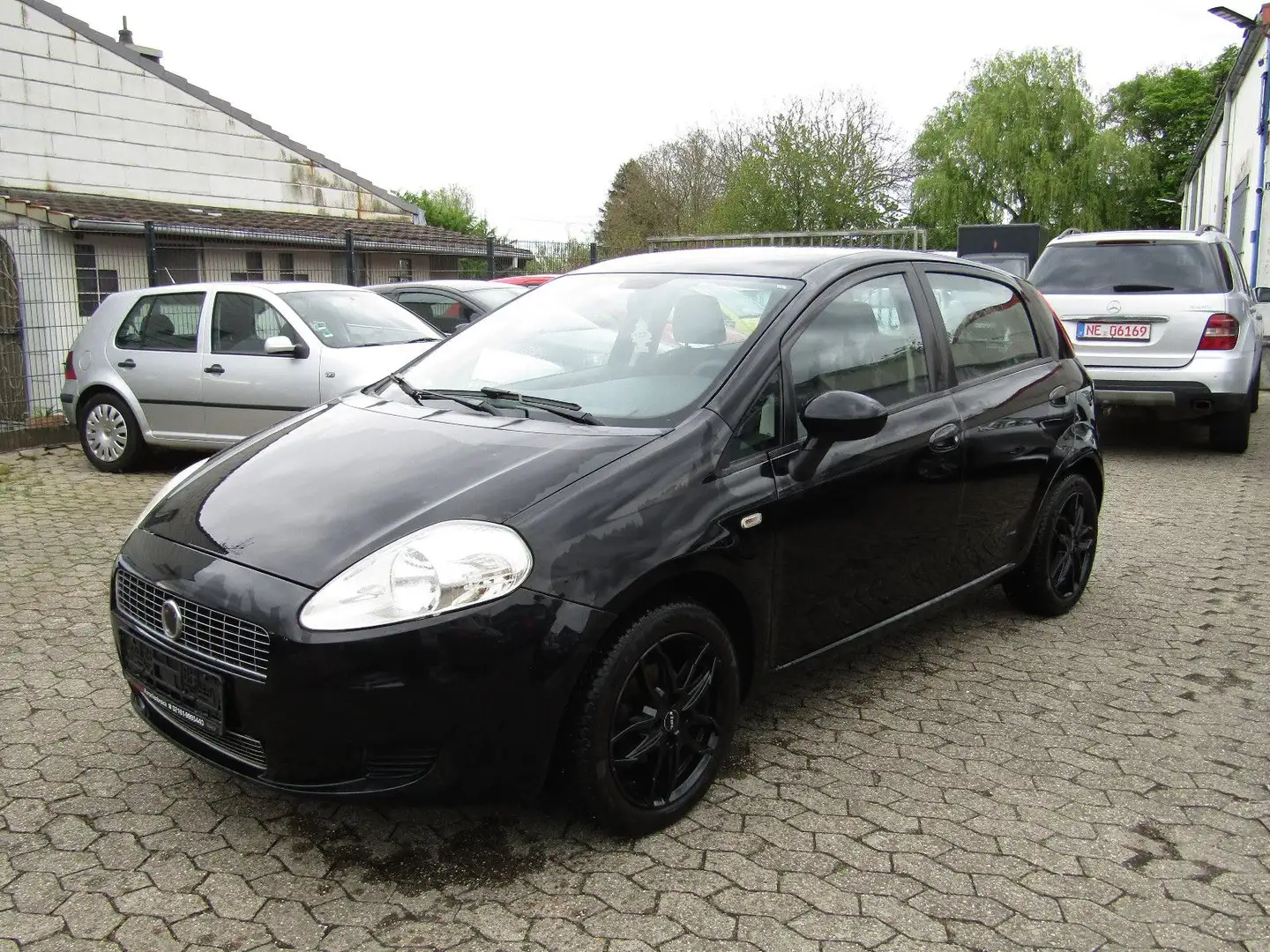 Fiat Grande Punto 1.4 8V Dynamic Černá - 1