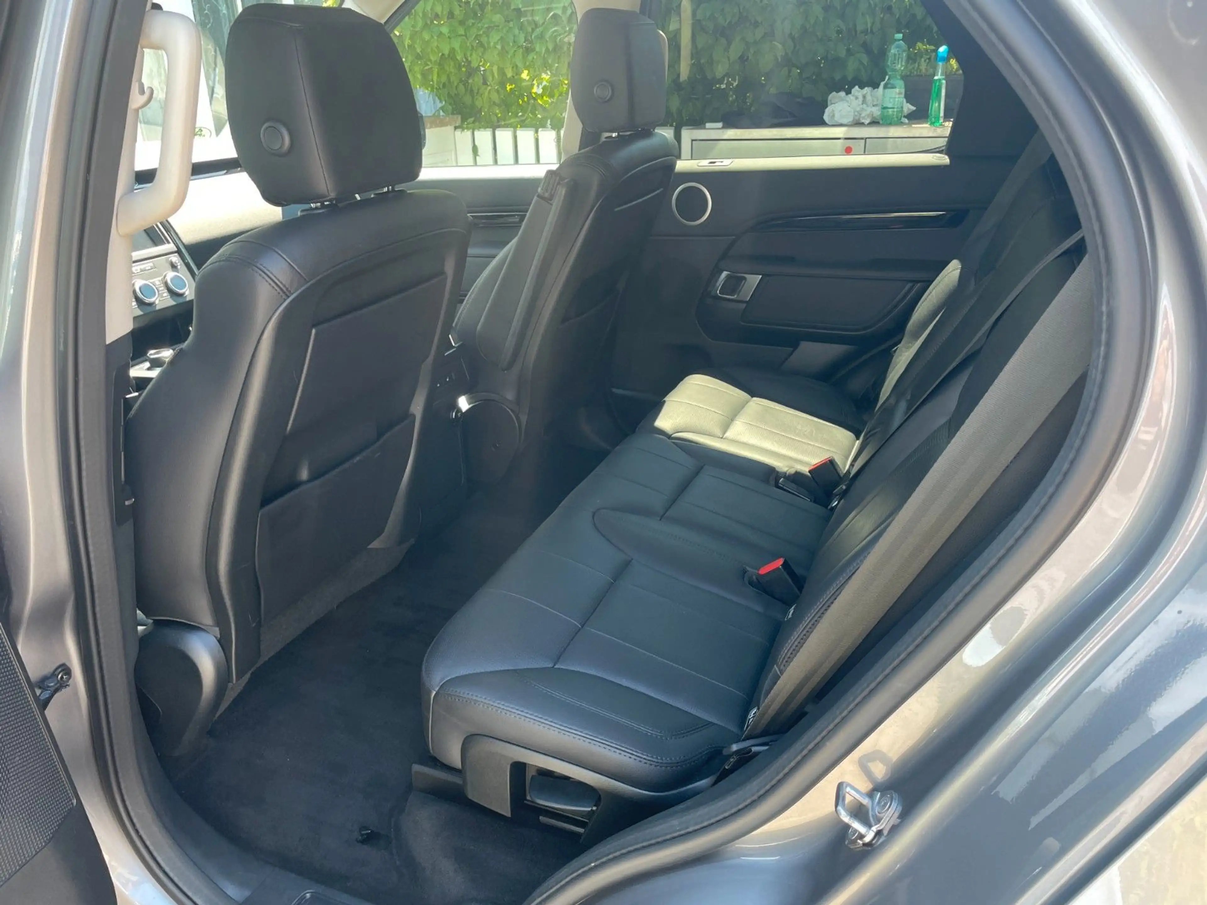Land Rover Discovery 5 SE 3.0 SDV6 7 Sitze AHK ACC — photo 10