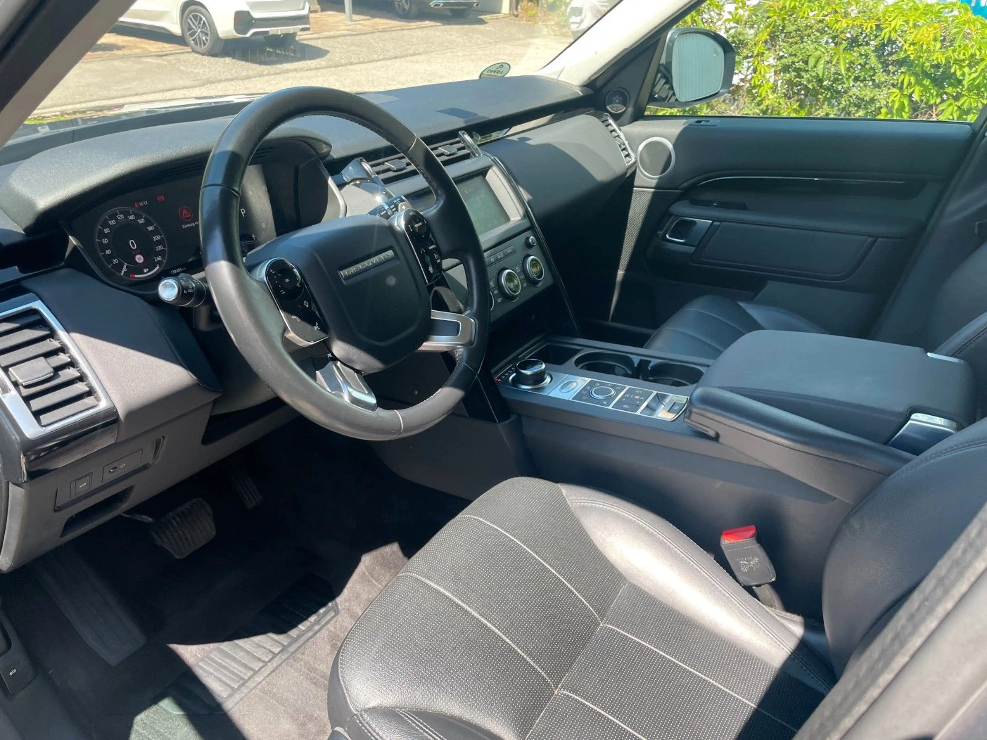 Land Rover Discovery 5 SE 3.0 SDV6 7 Sitze AHK ACC — photo 7