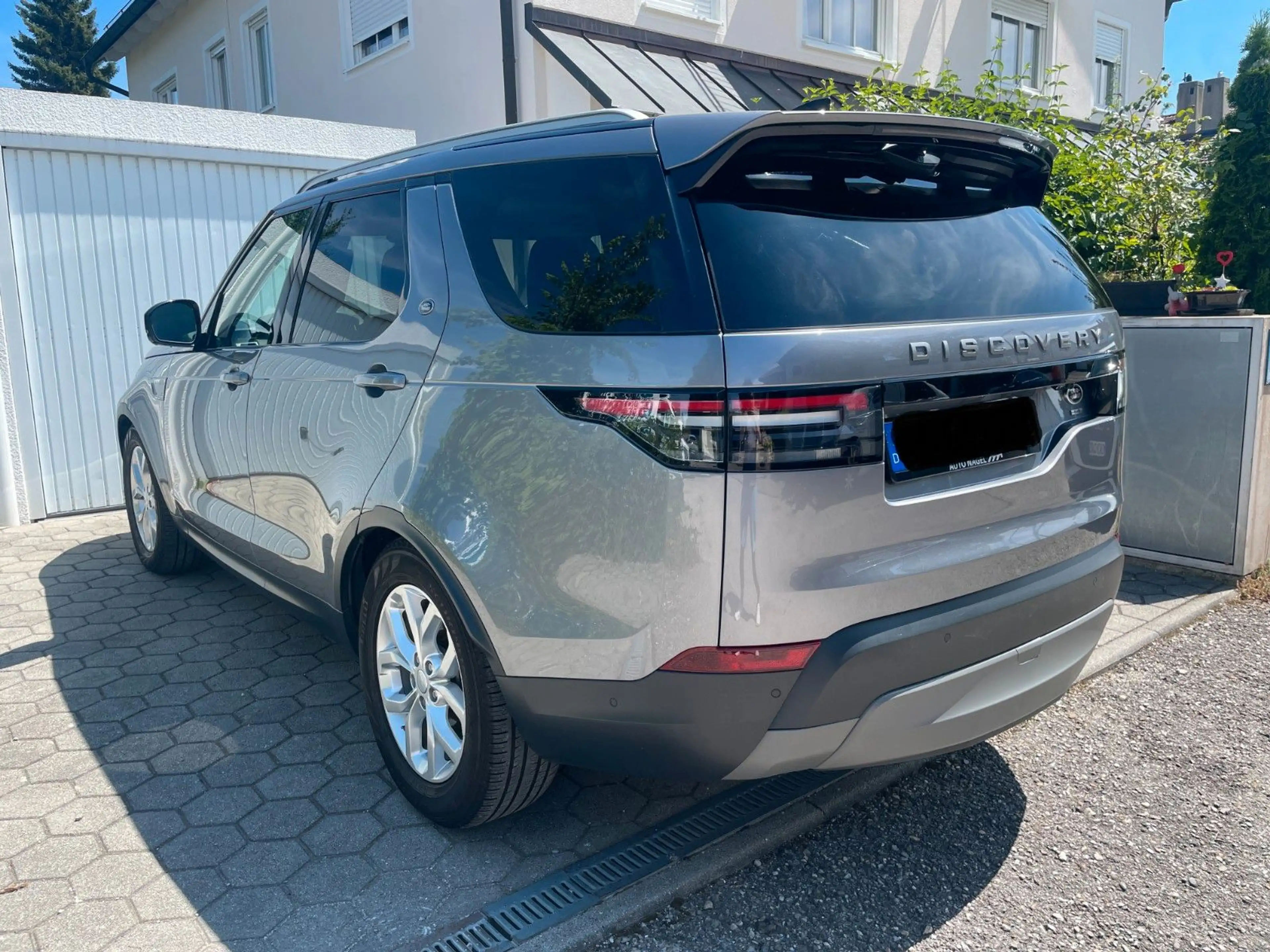 Land Rover Discovery 5 SE 3.0 SDV6 7 Sitze AHK ACC — photo 4