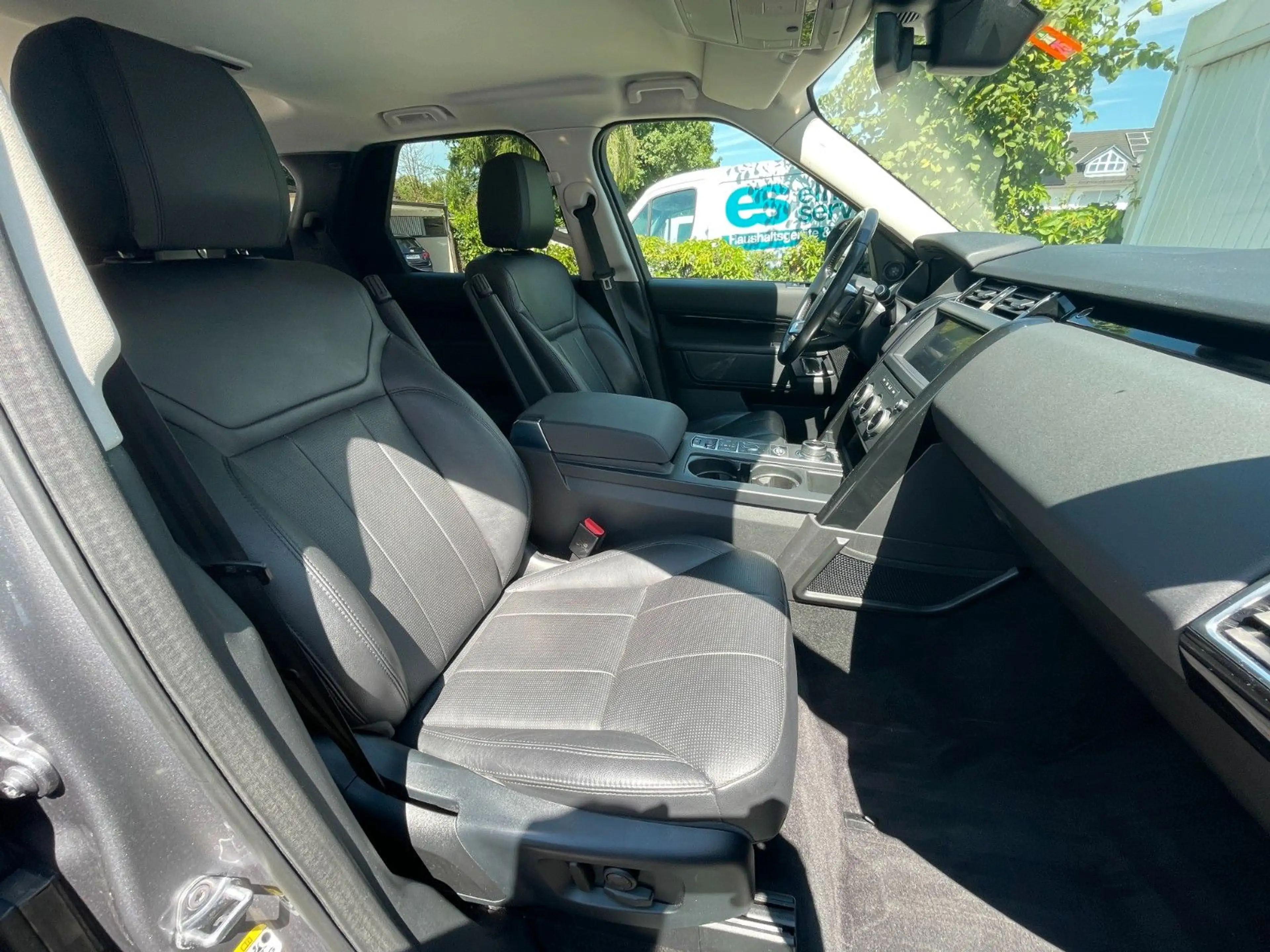 Land Rover Discovery 5 SE 3.0 SDV6 7 Sitze AHK ACC — photo 9