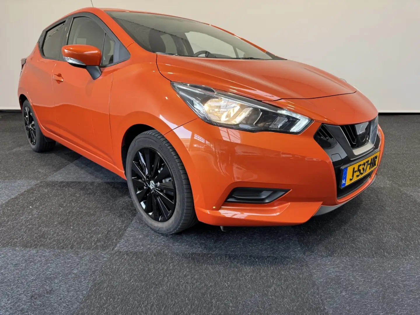 Nissan Micra 1.0 IG-T Special edition Black 30000 km - 1