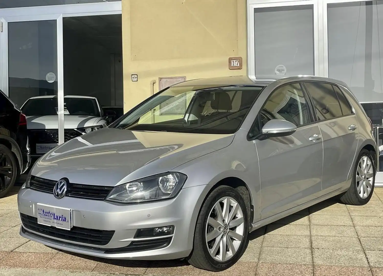 Volkswagen Golf Golf 5p 1.6 tdi Comfortline Business 110cv Argento - 1