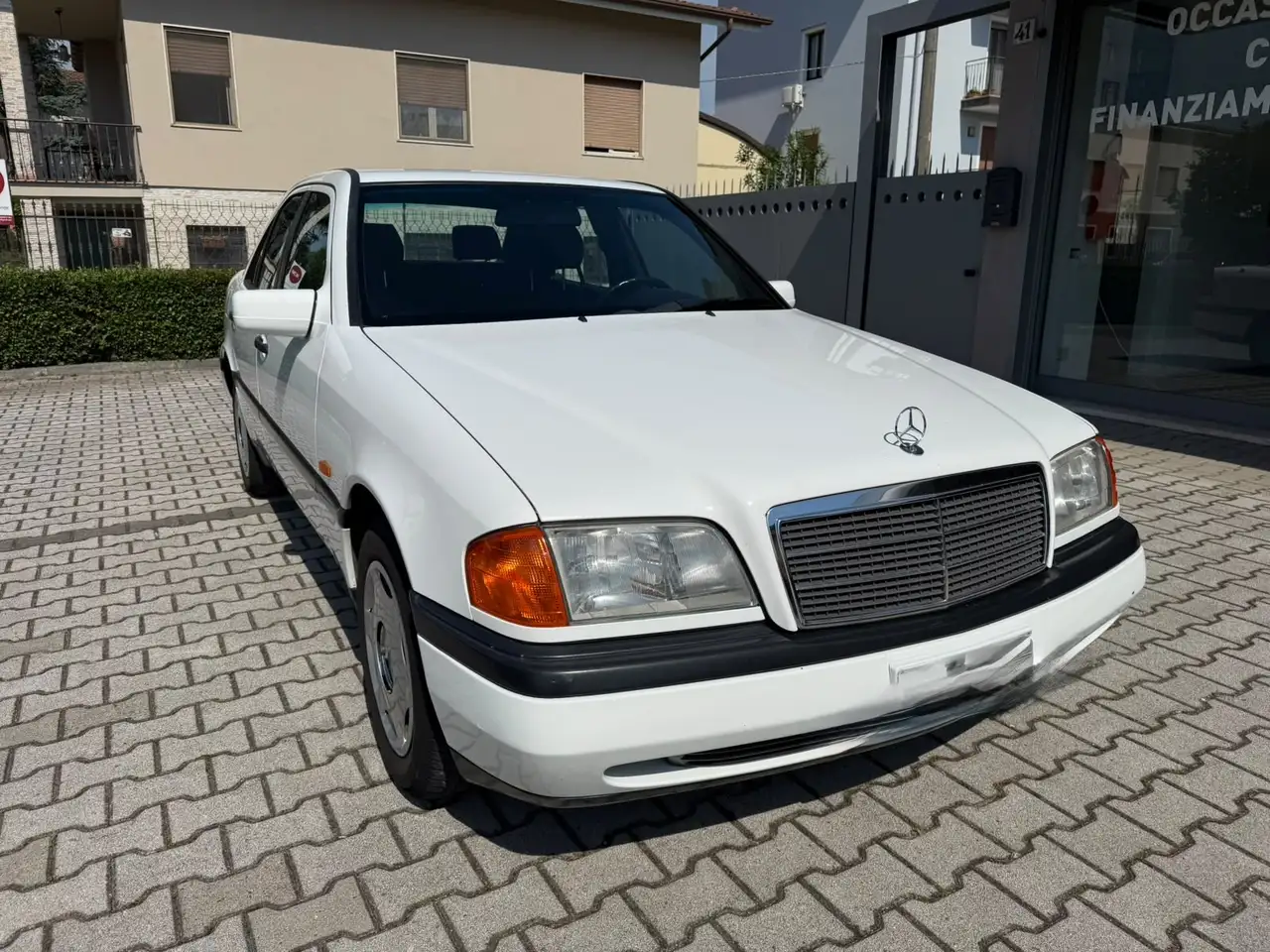 Mercedes-Benz C 180 Classic c/2airbag, foto 3