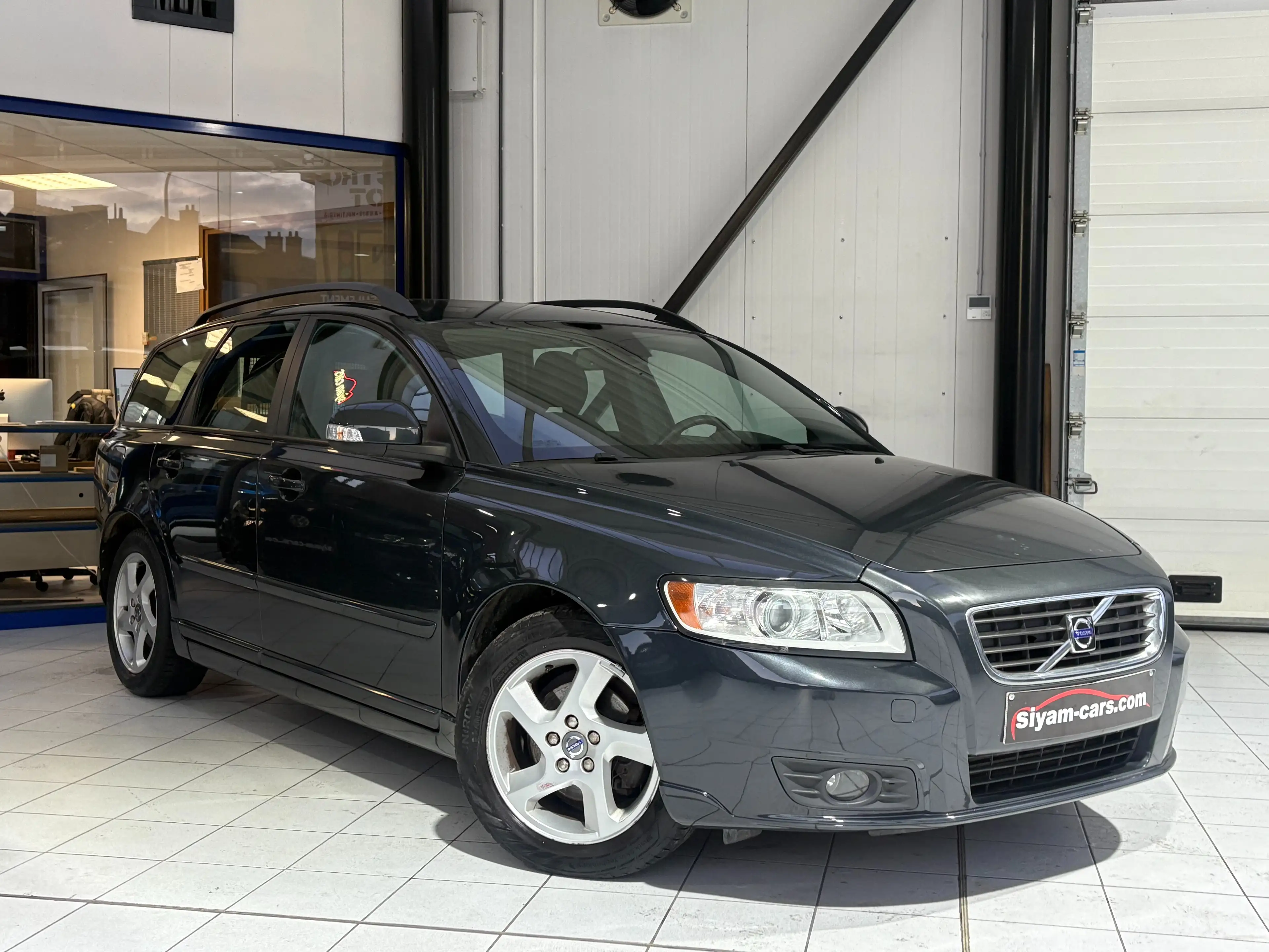 Volvo V50 V50 1.6 D *CUIR * PDC * SIEGE CHAUFF * 1ER PROP * — photo 7