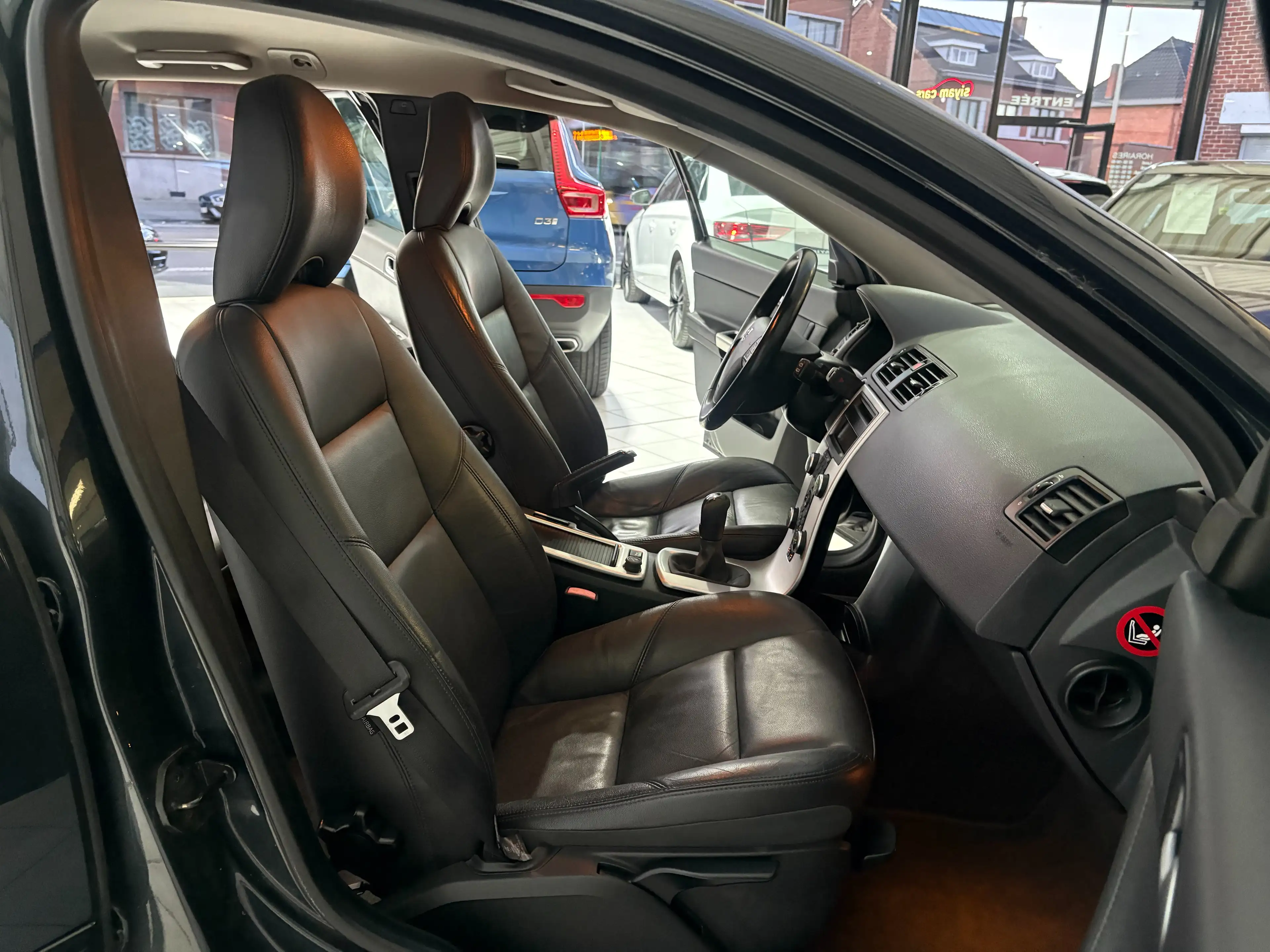 Volvo V50 V50 1.6 D *CUIR * PDC * SIEGE CHAUFF * 1ER PROP * — photo 12